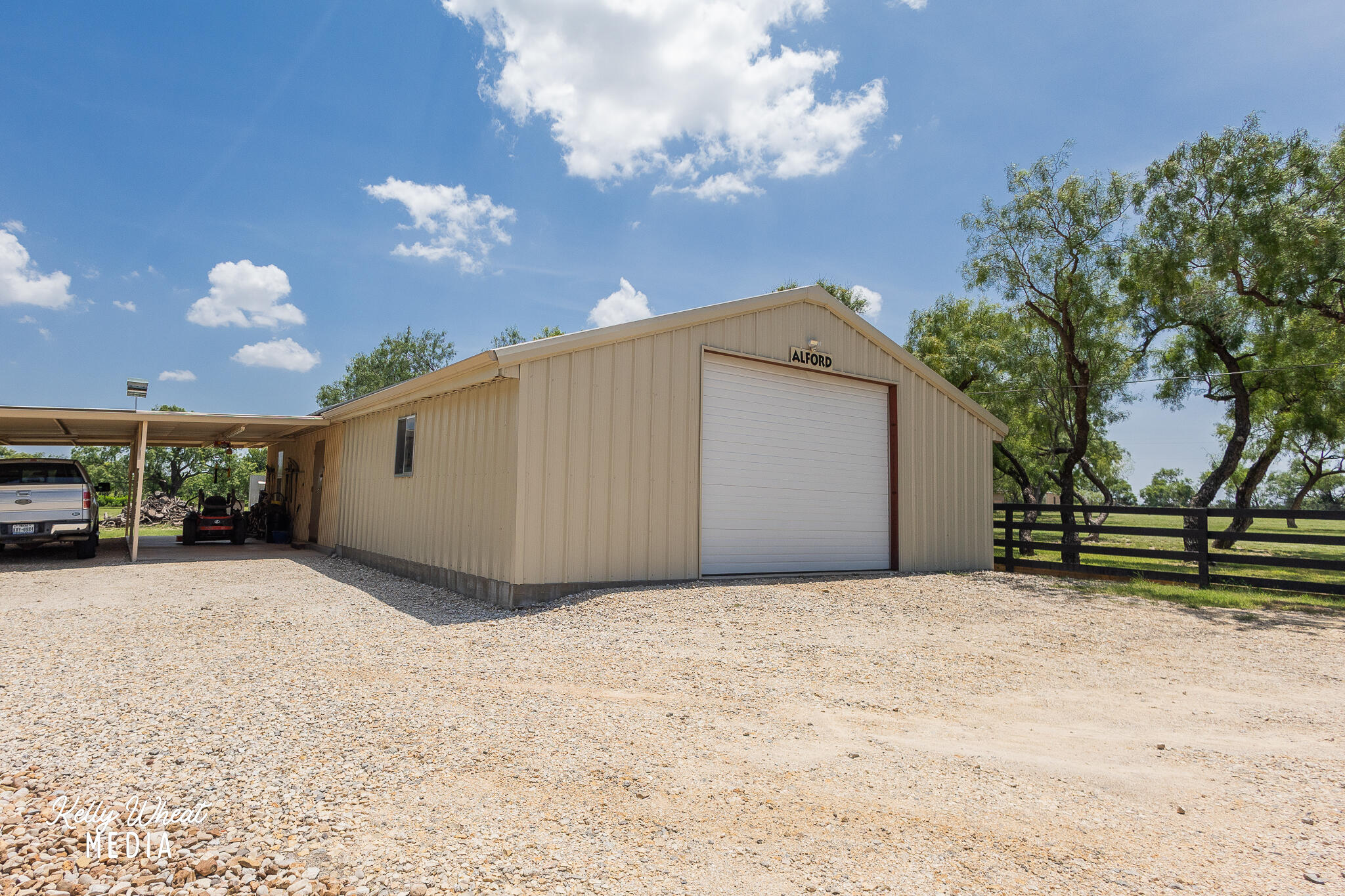 4362 Homestead Circle Property Photo 9
