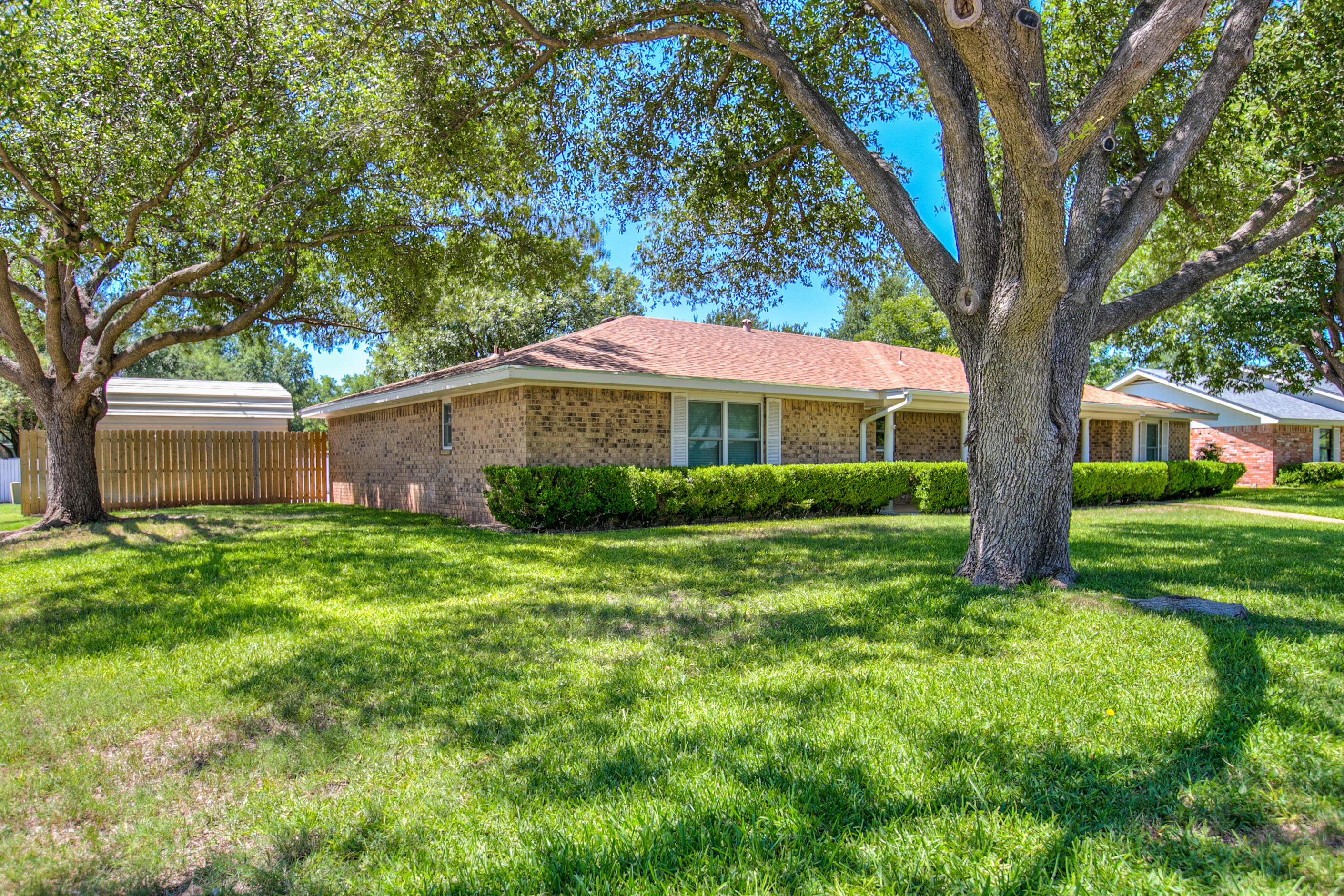 5111 Green Valley Trail Property Photo 3
