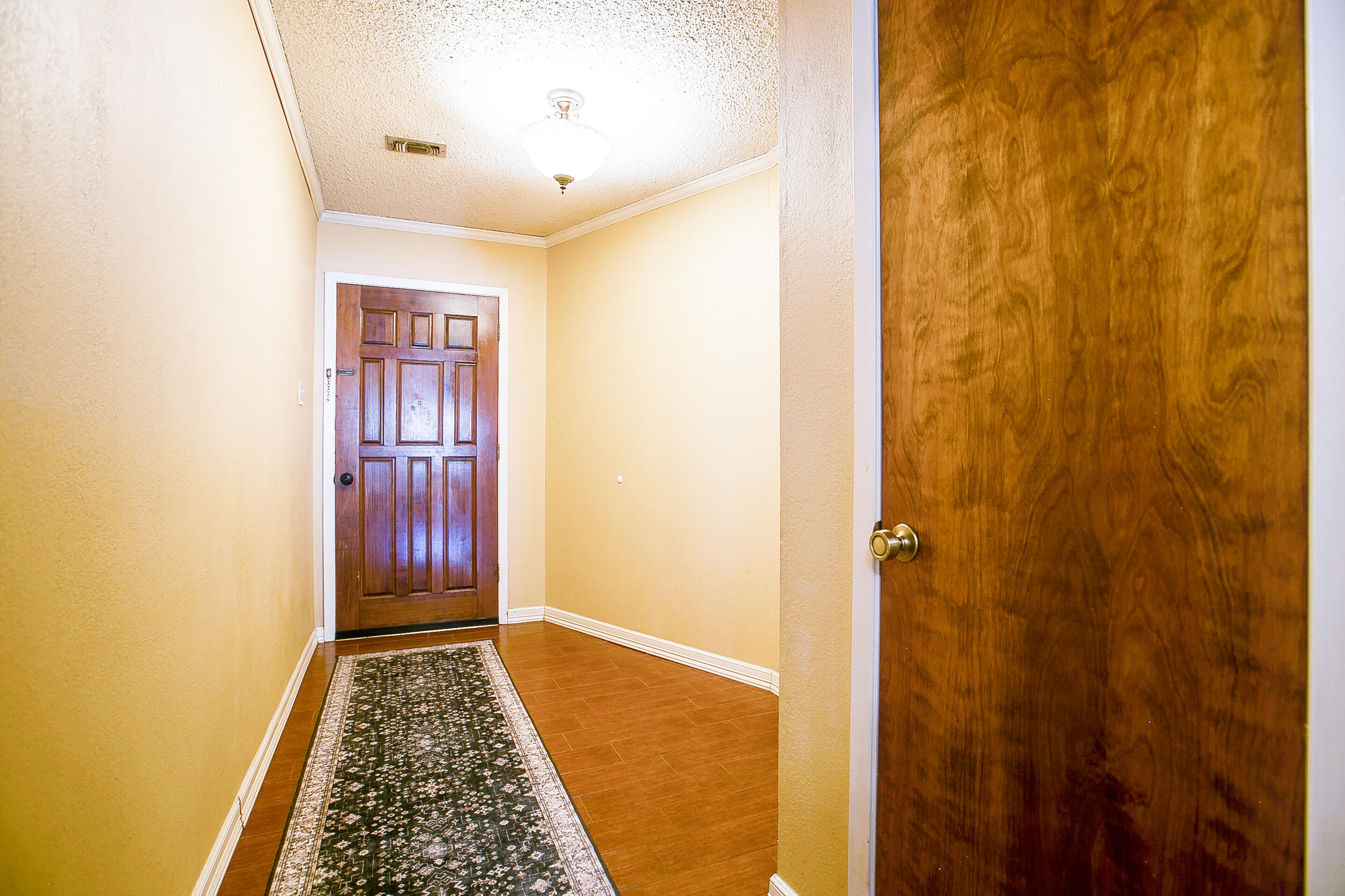3205 Valleyview Boulevard Property Photo 6