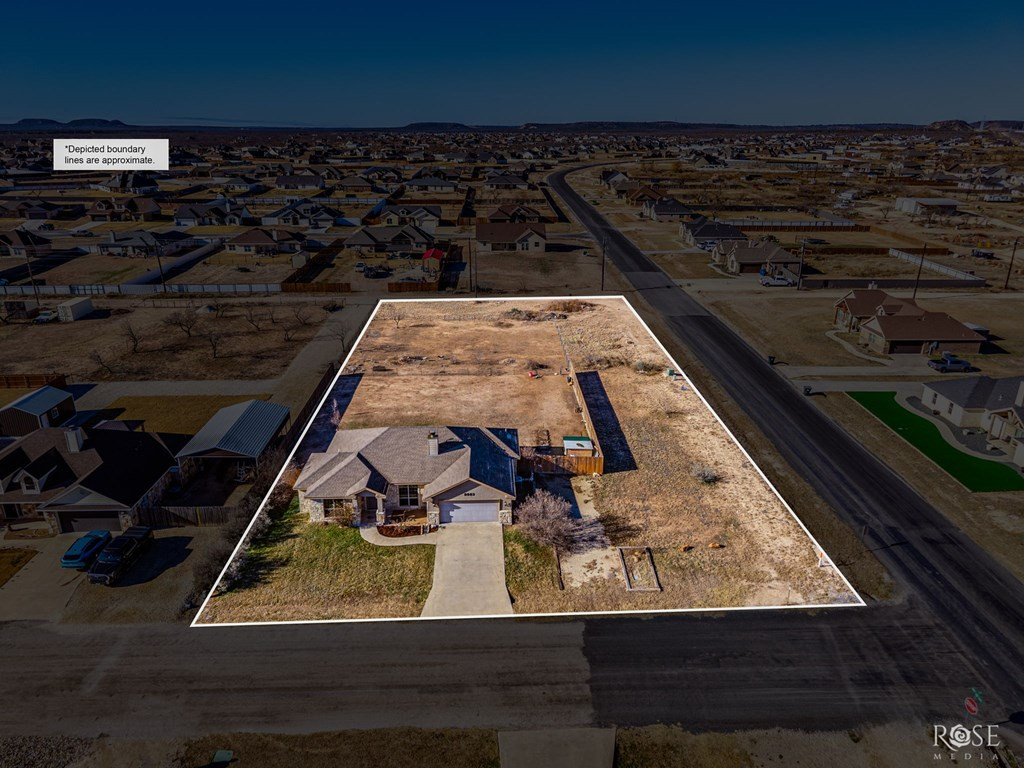 8083 Elk Run Property Photo 33