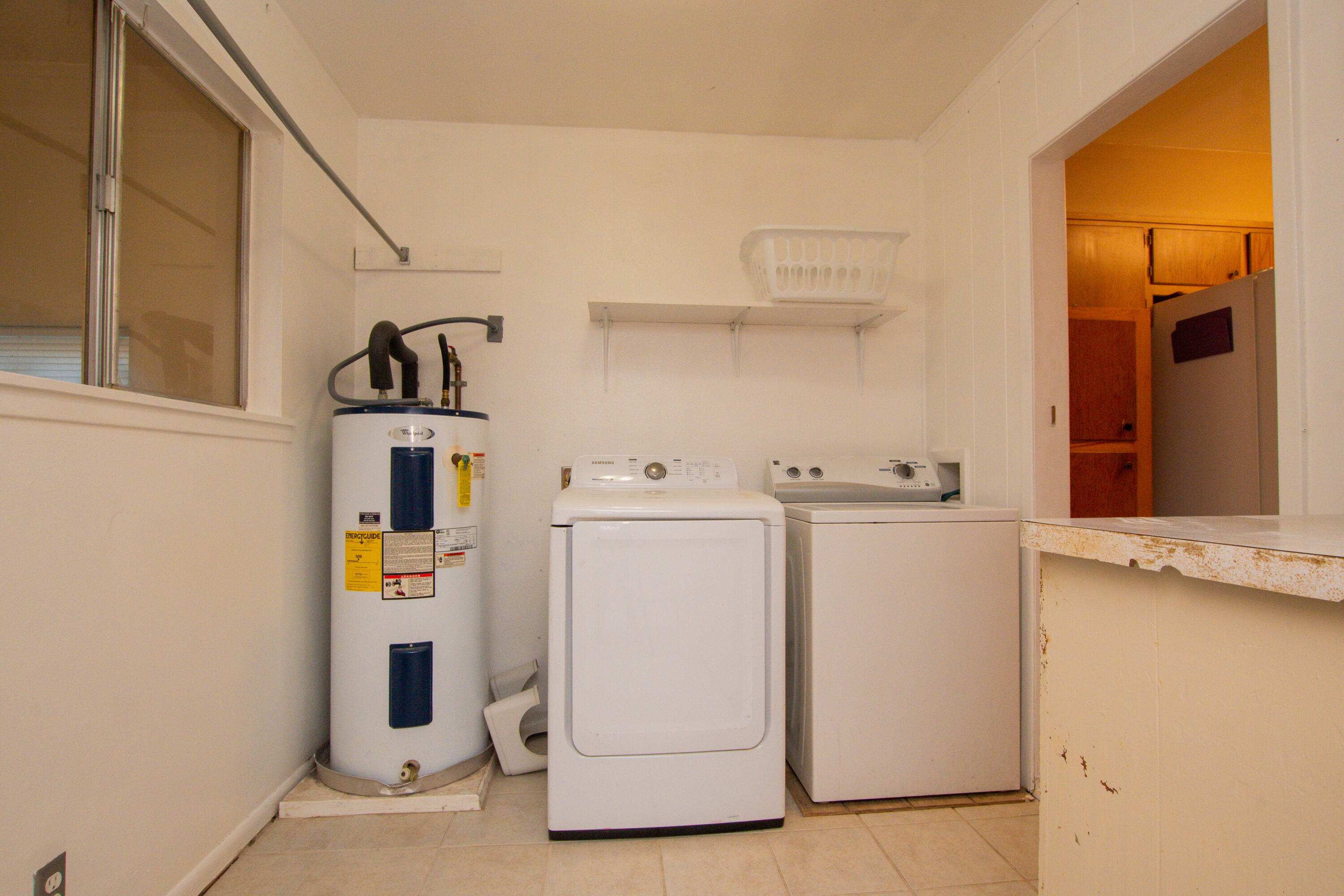 146 E Riverside Avenue Property Photo 9