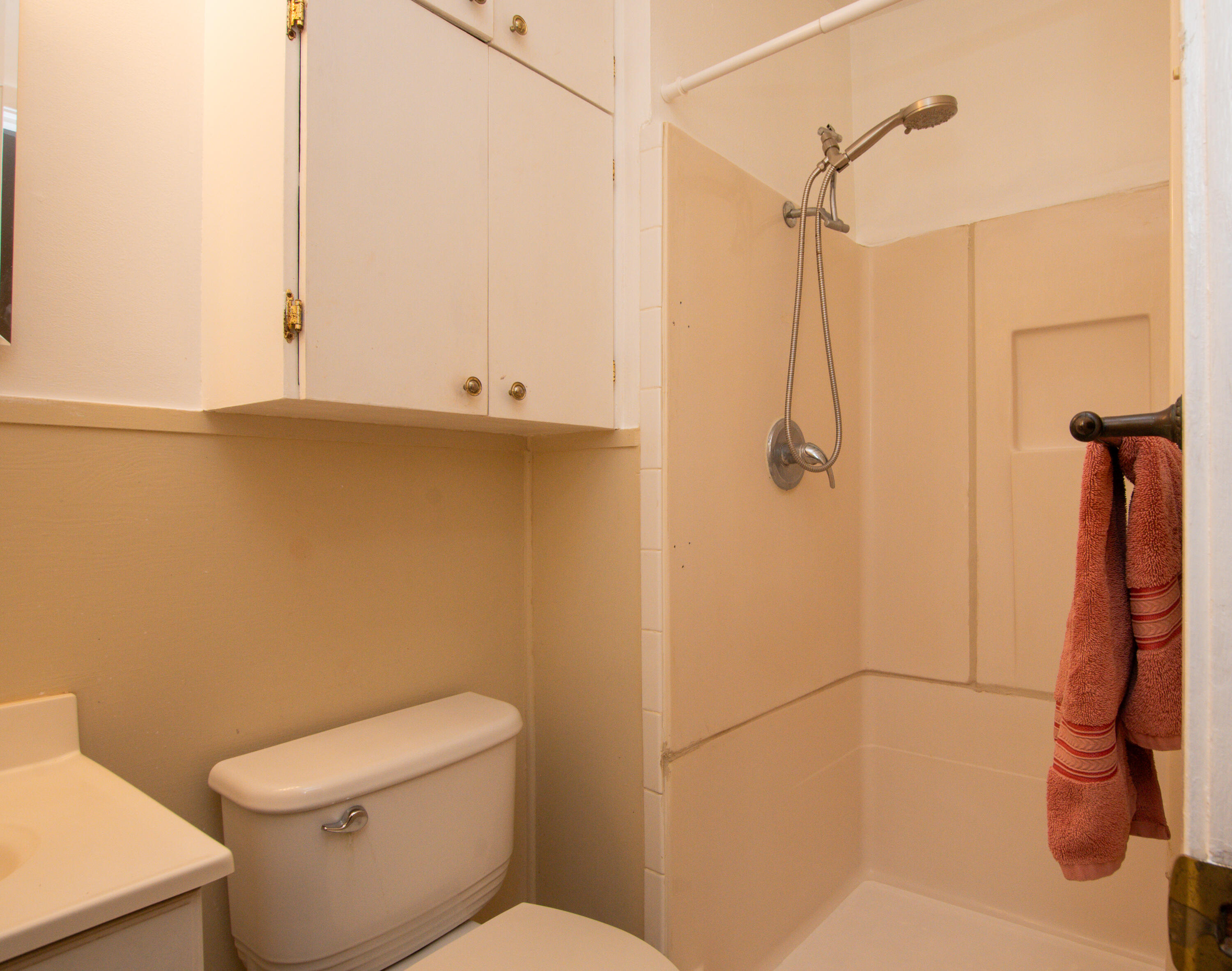 146 E Riverside Avenue Property Photo 17