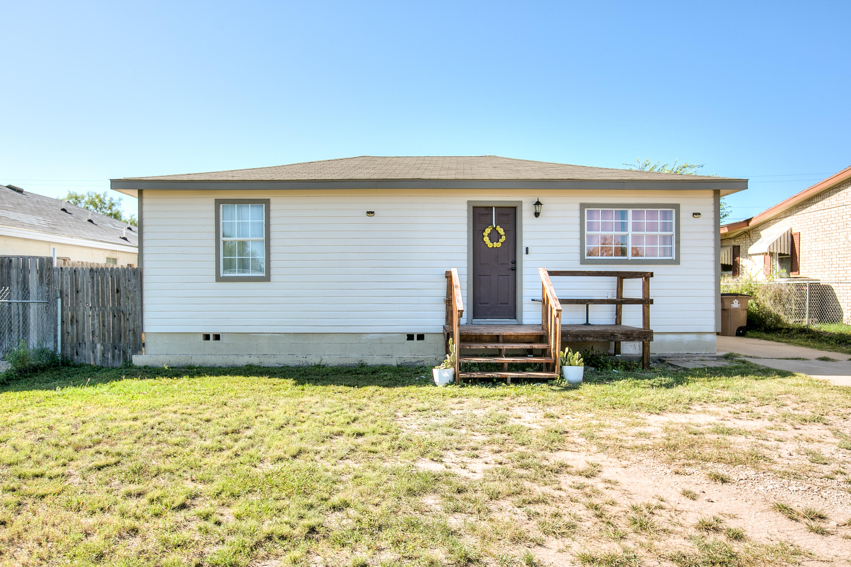 2117 Forest Park Avenue Property Photo 1