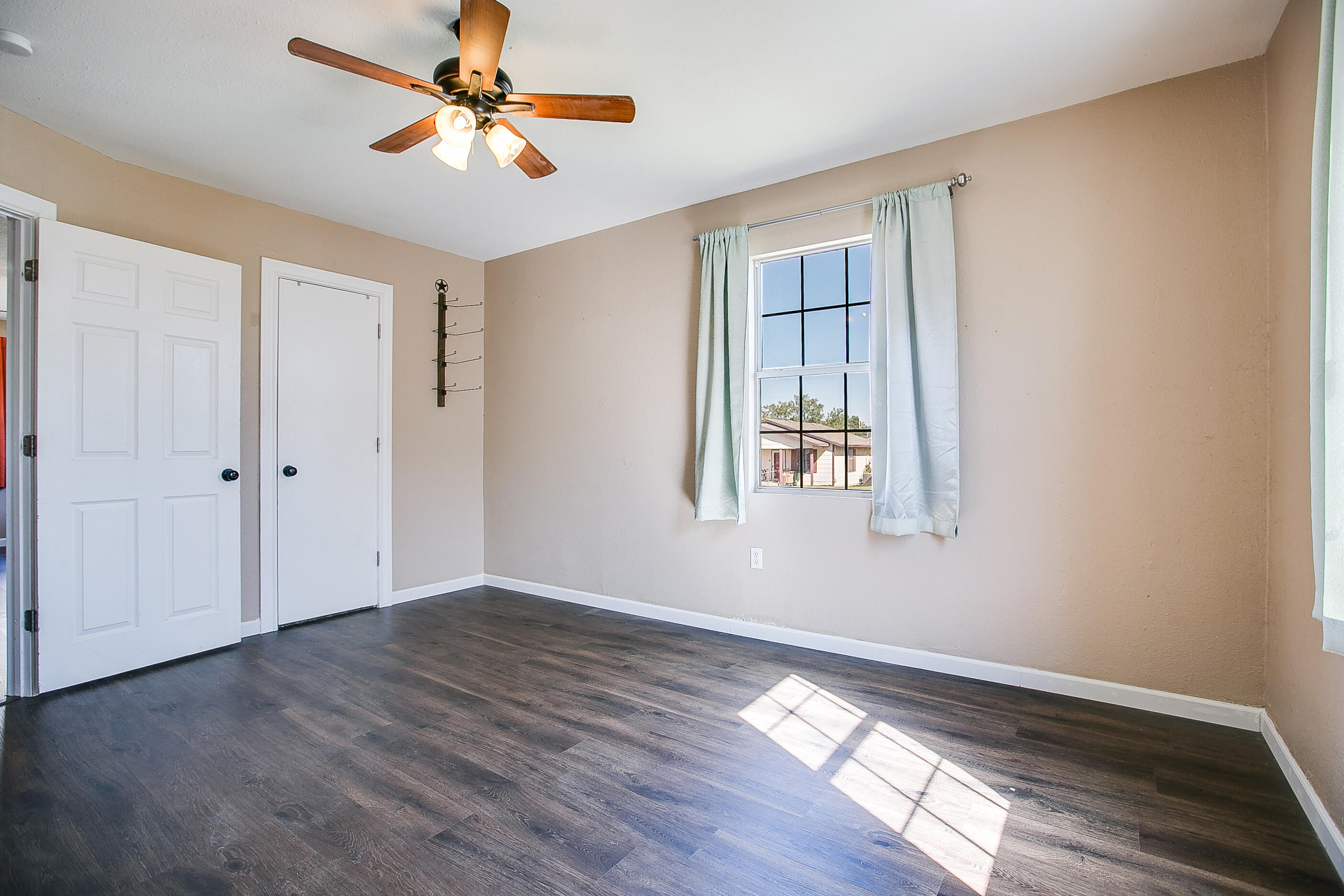 2117 Forest Park Avenue Property Photo 14