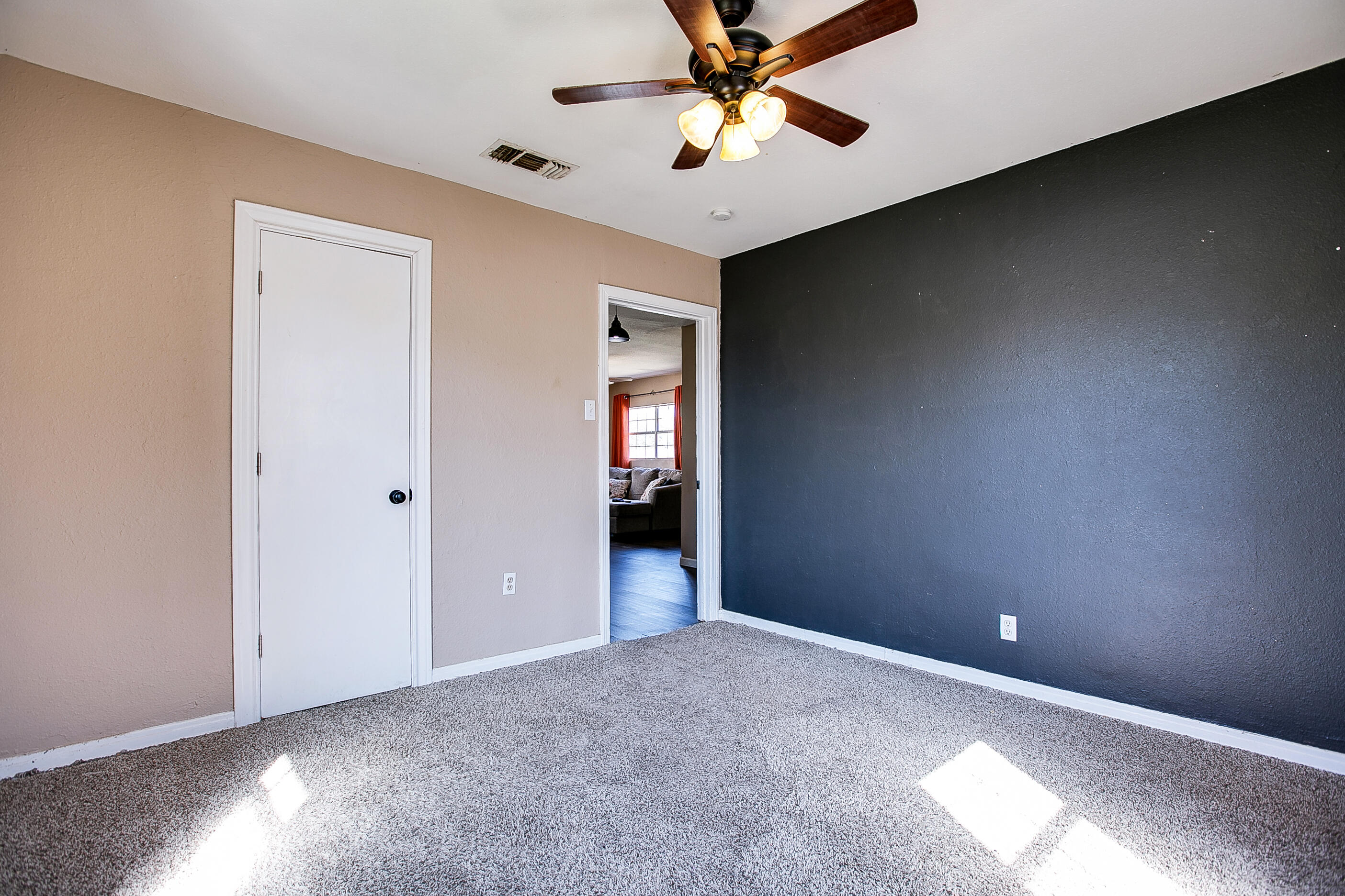 2117 Forest Park Avenue Property Photo 18