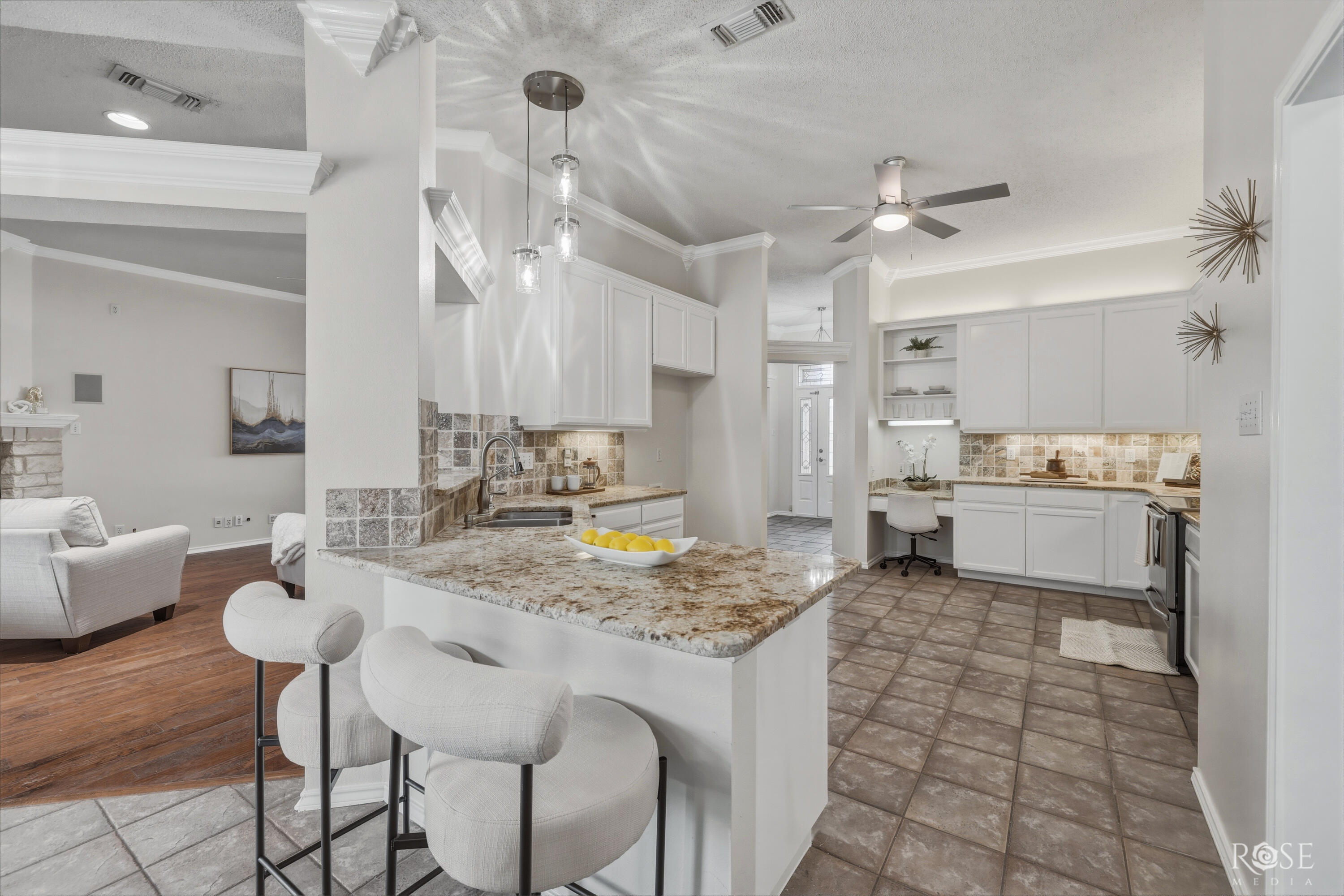 3566 Grandview Drive Property Photo 12