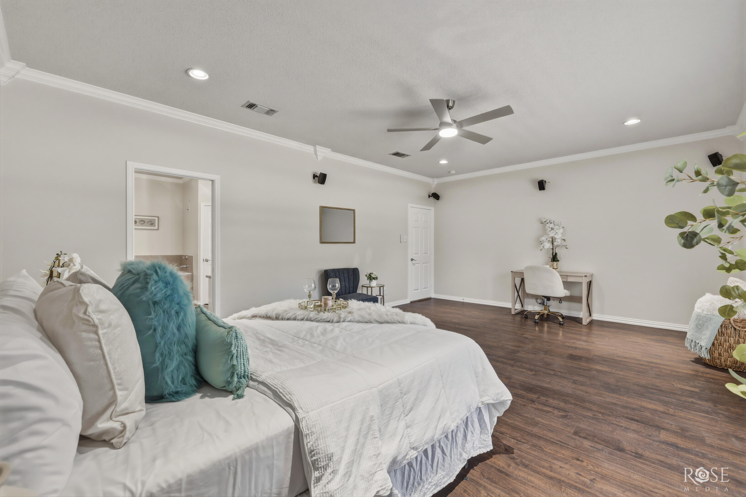 3566 Grandview Drive Property Photo 19