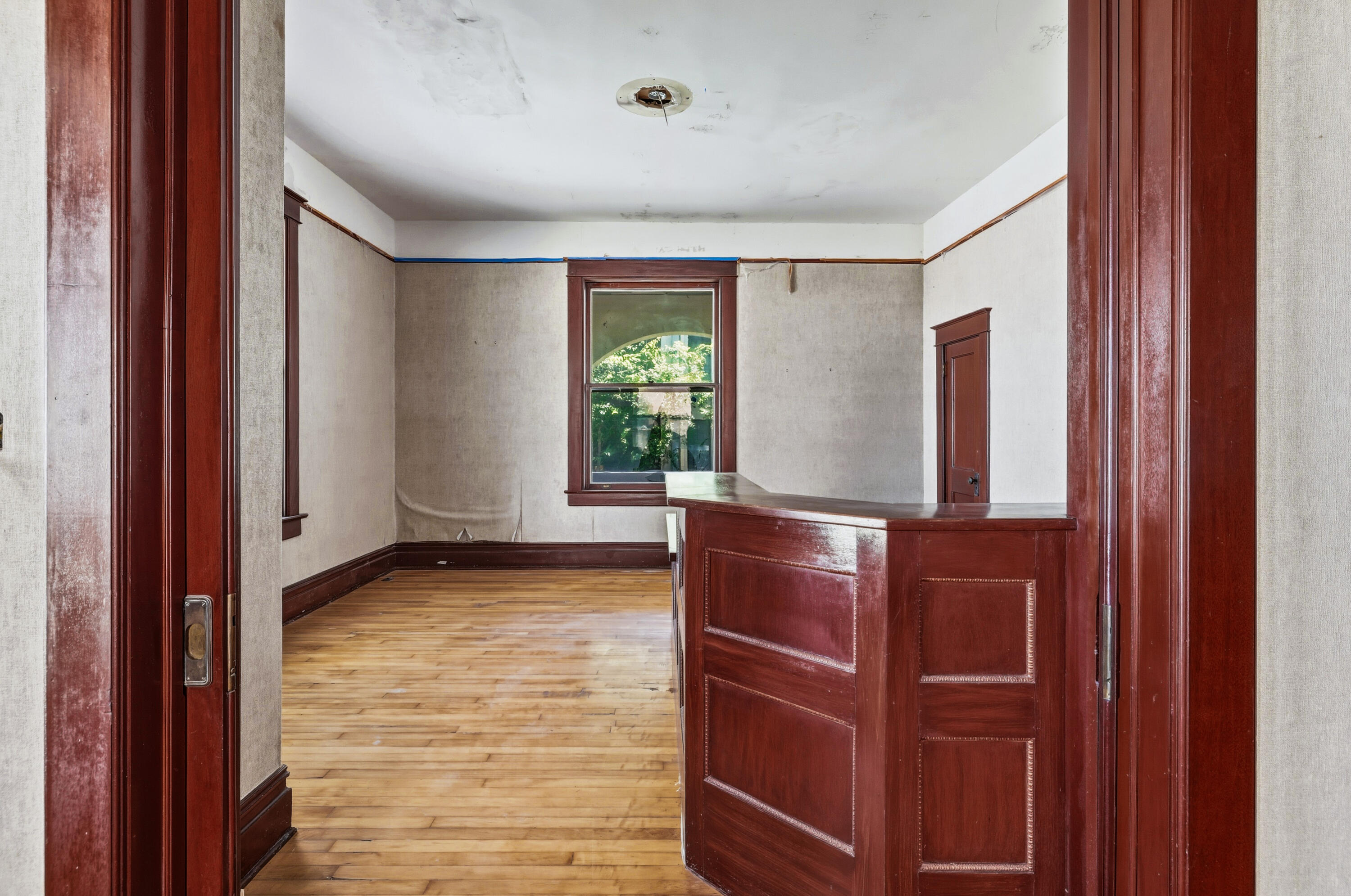 421 W Twohig Avenue Property Photo 12