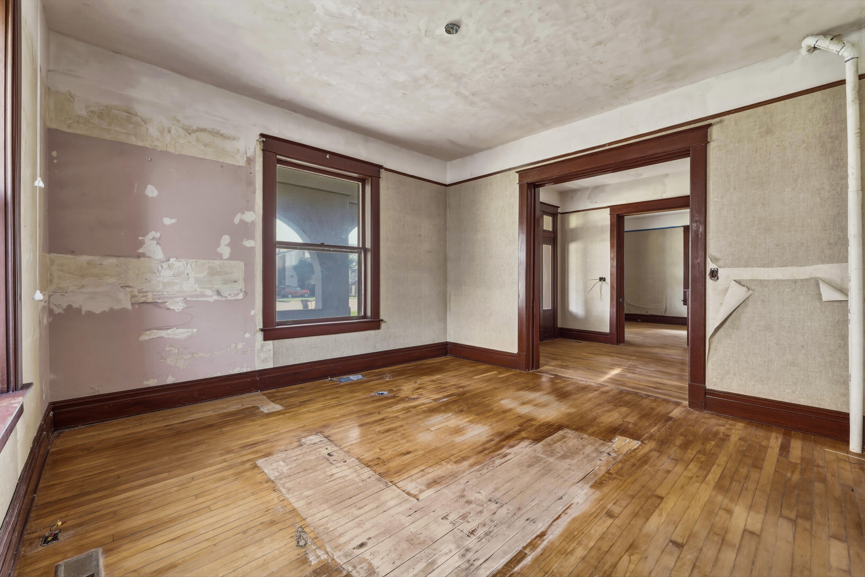 421 W Twohig Avenue Property Photo 21