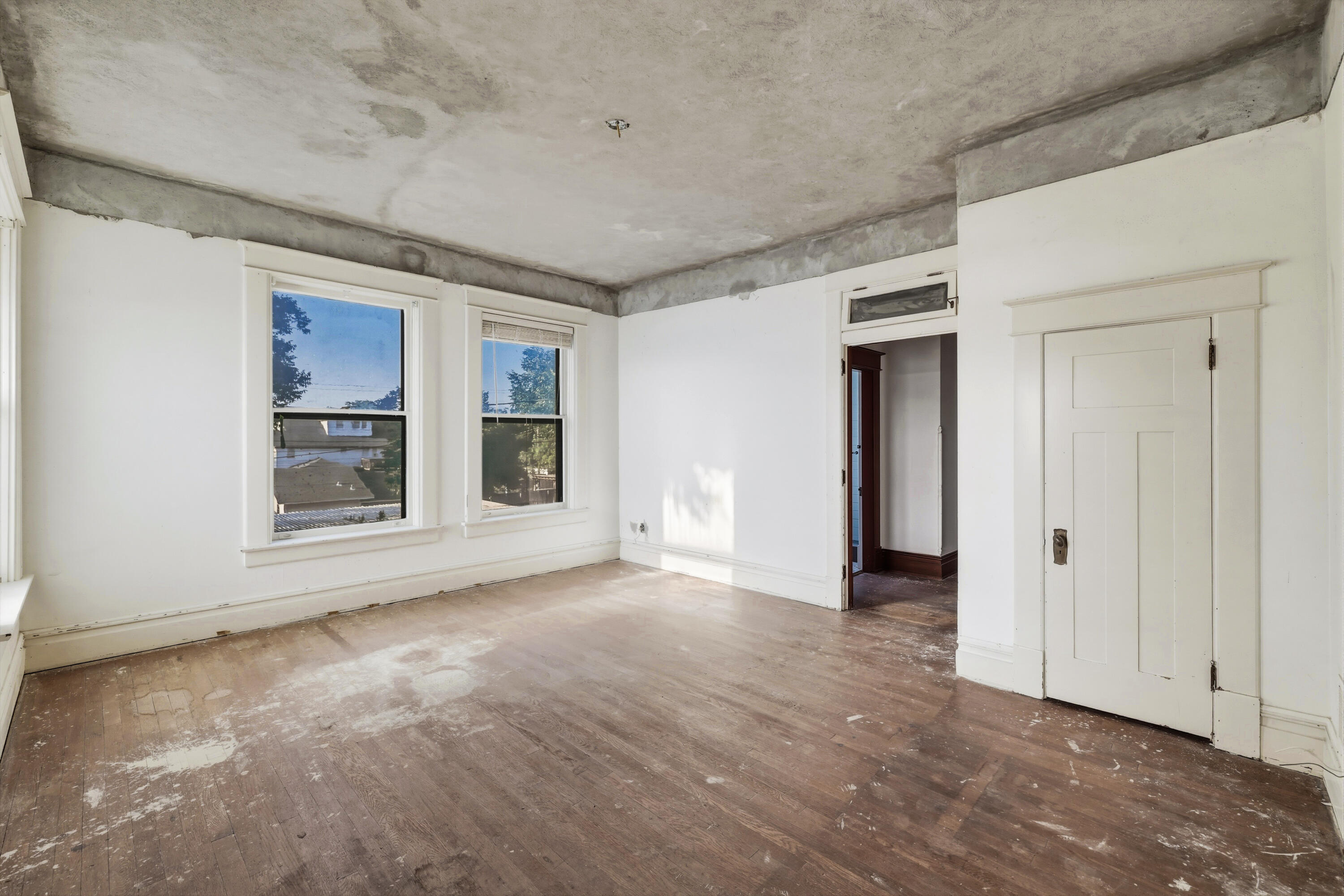 421 W Twohig Avenue Property Photo 30