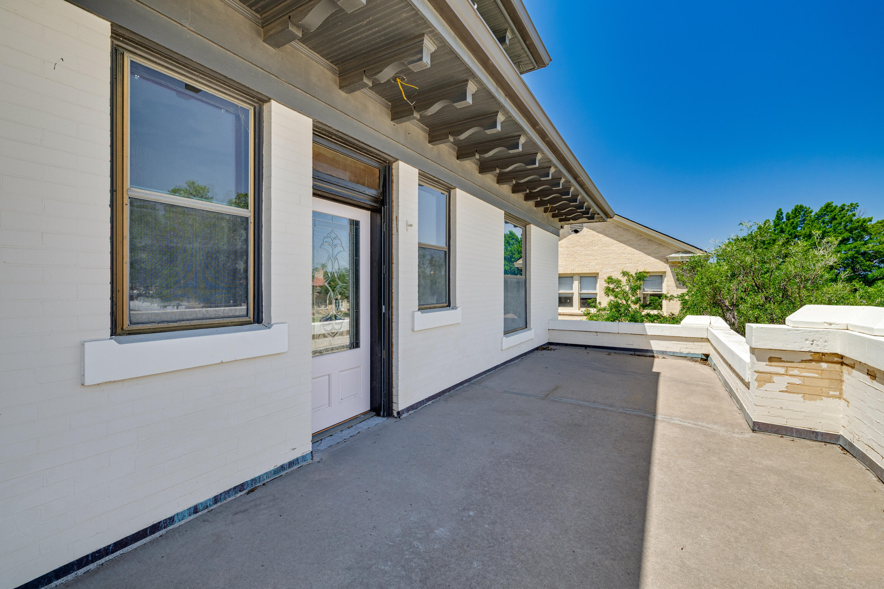 421 W Twohig Avenue Property Photo 39