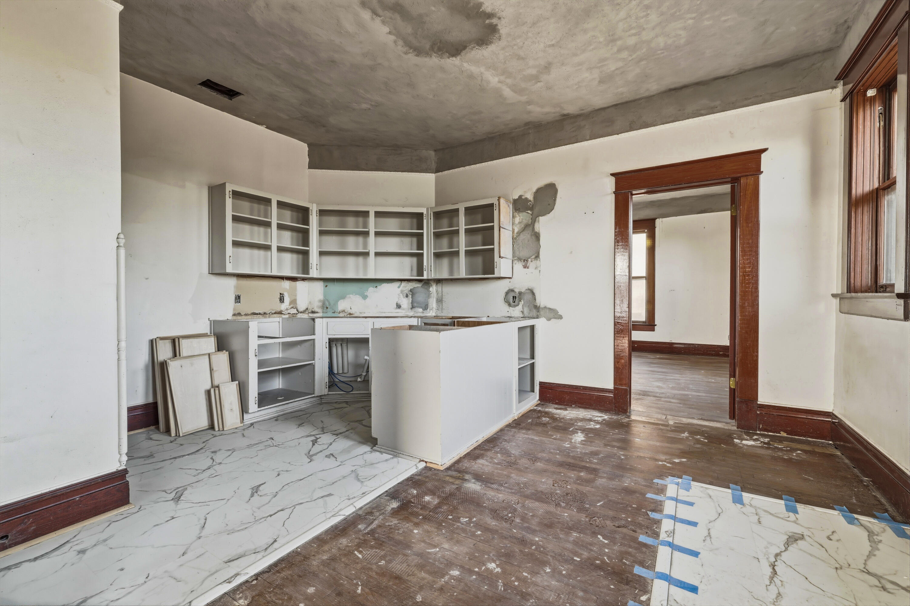 421 W Twohig Avenue Property Photo 40