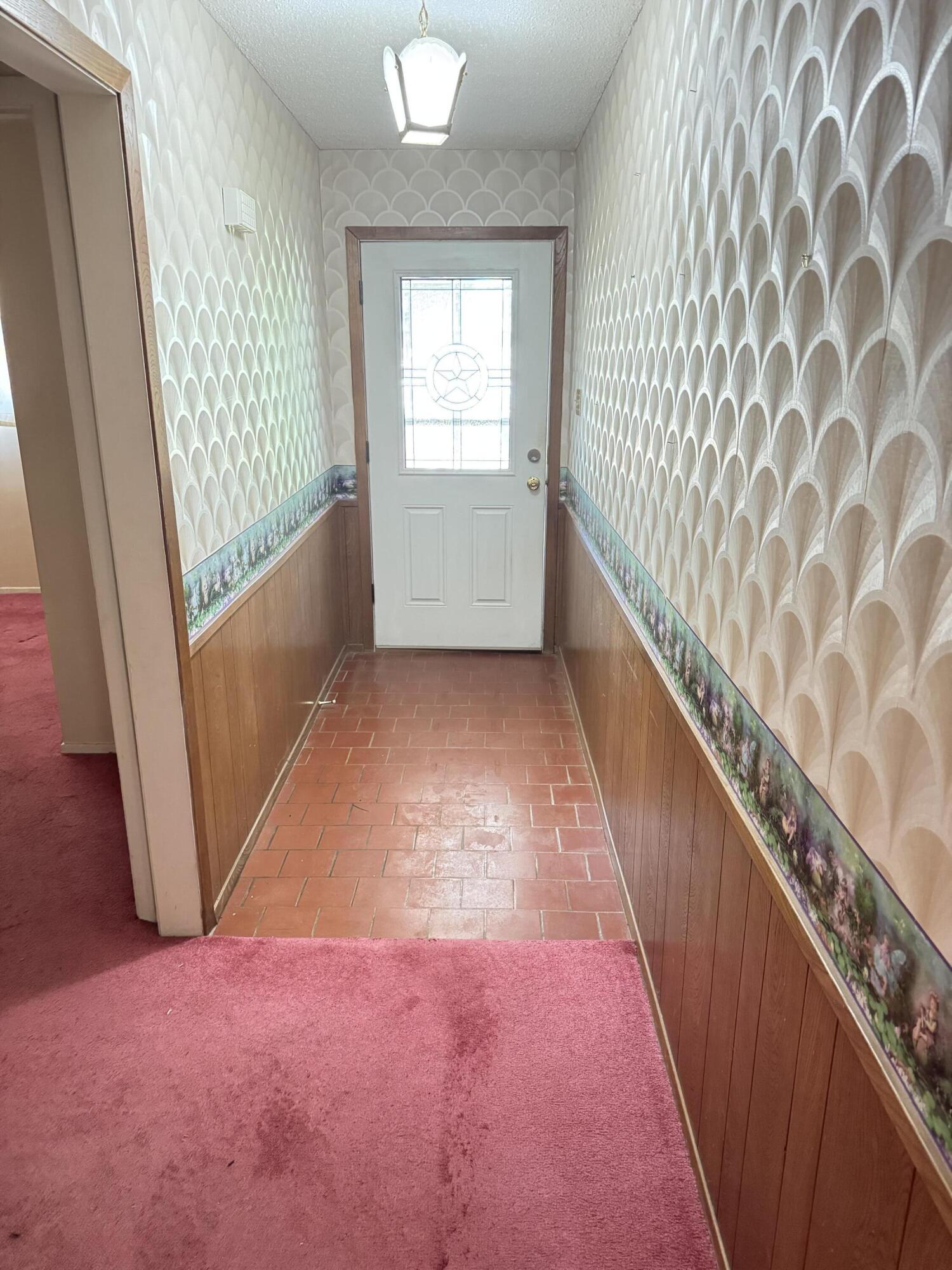 264 Westwood Drive Property Photo 2
