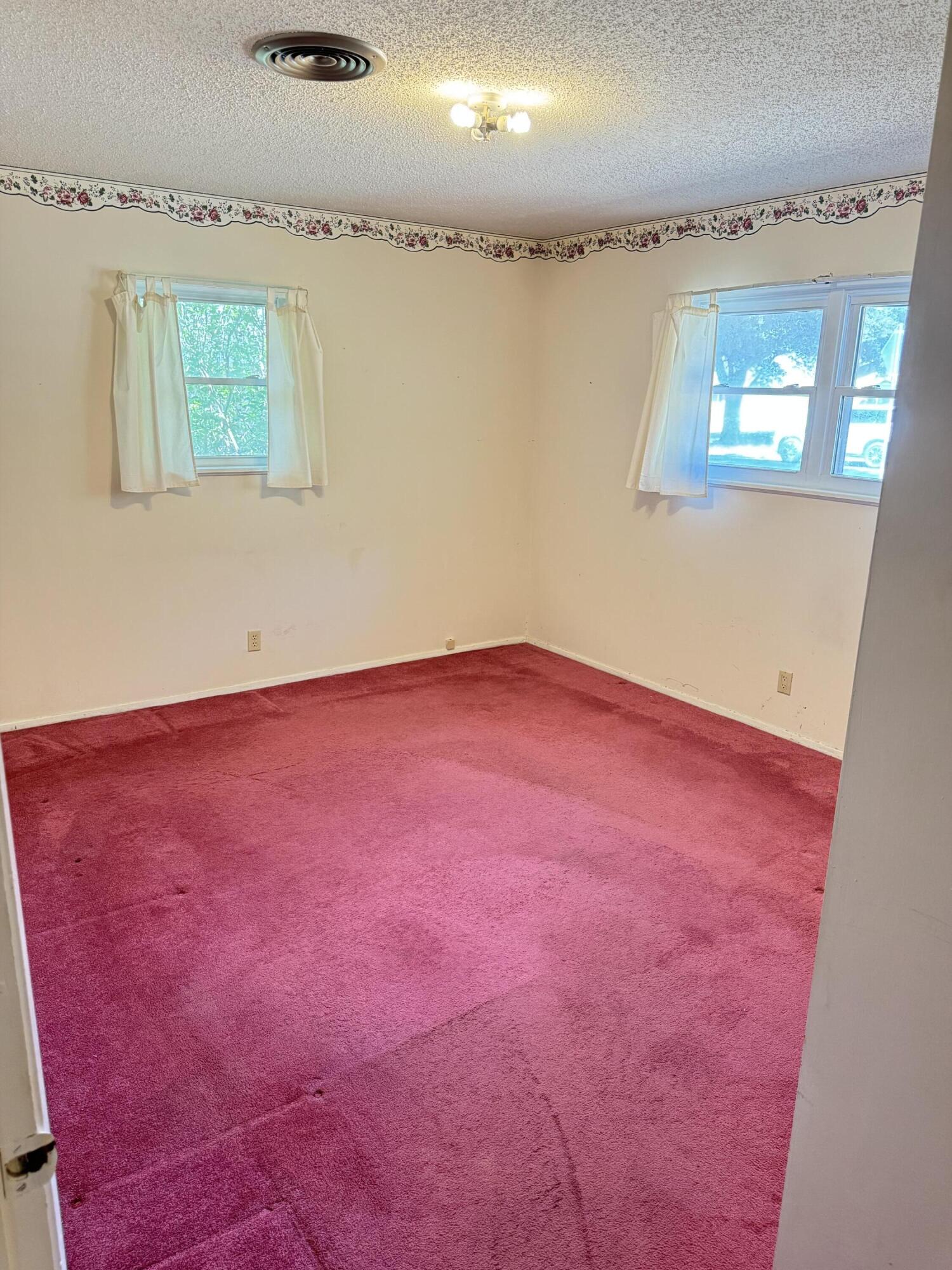 264 Westwood Drive Property Photo 8