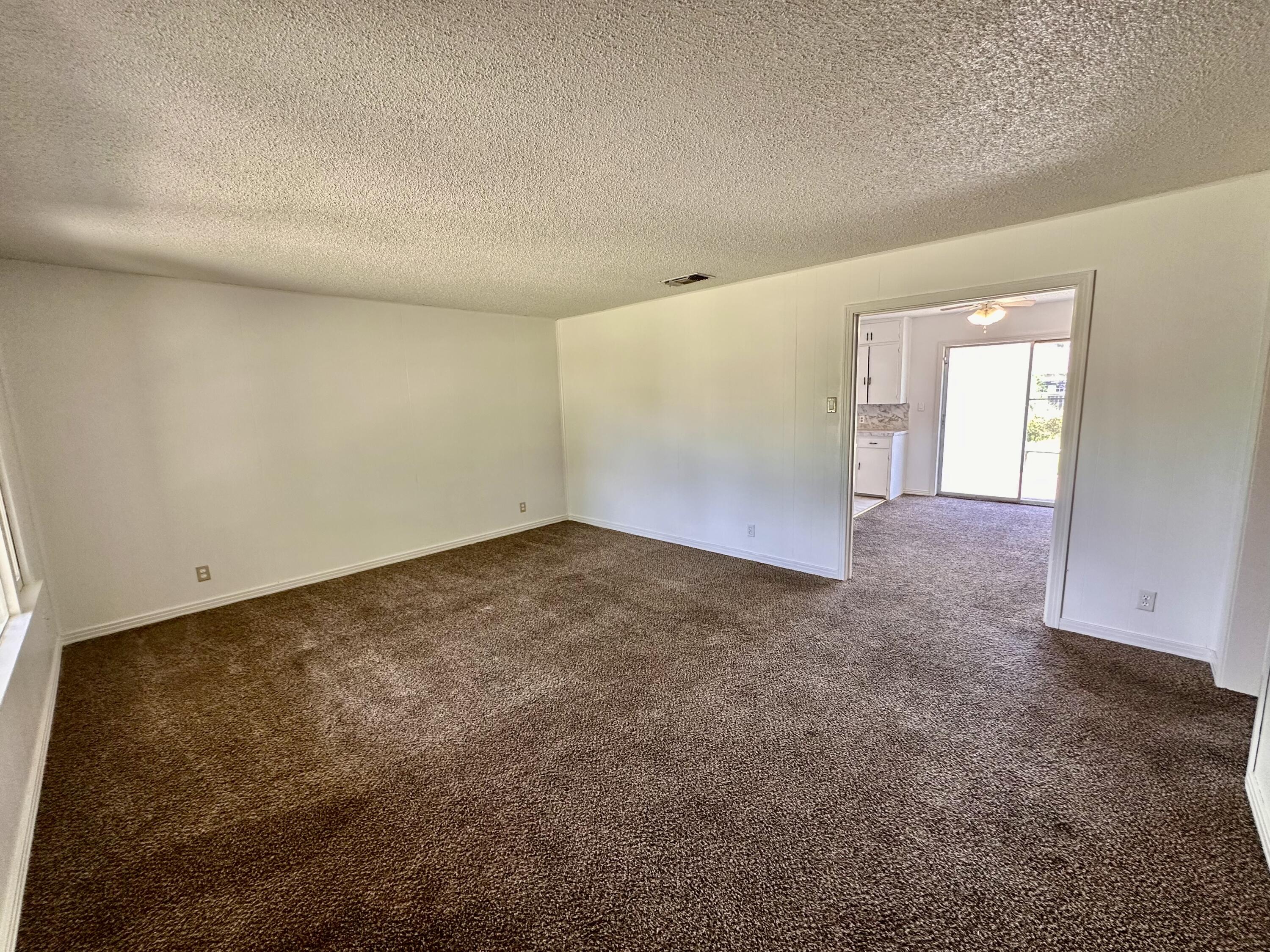 304 Greer Street Property Photo 5