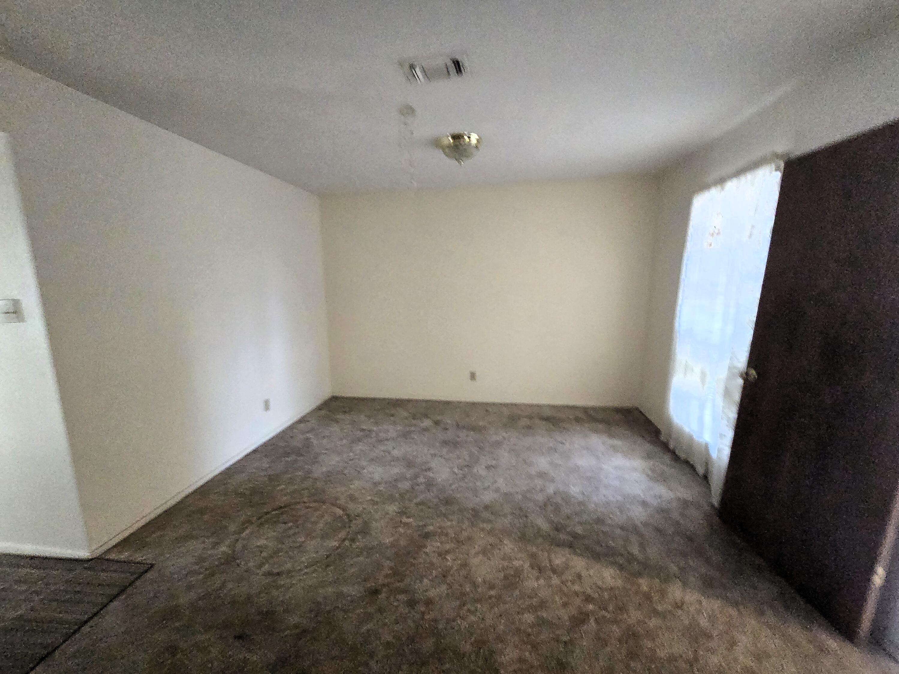 917 Todd Lane Property Photo 3