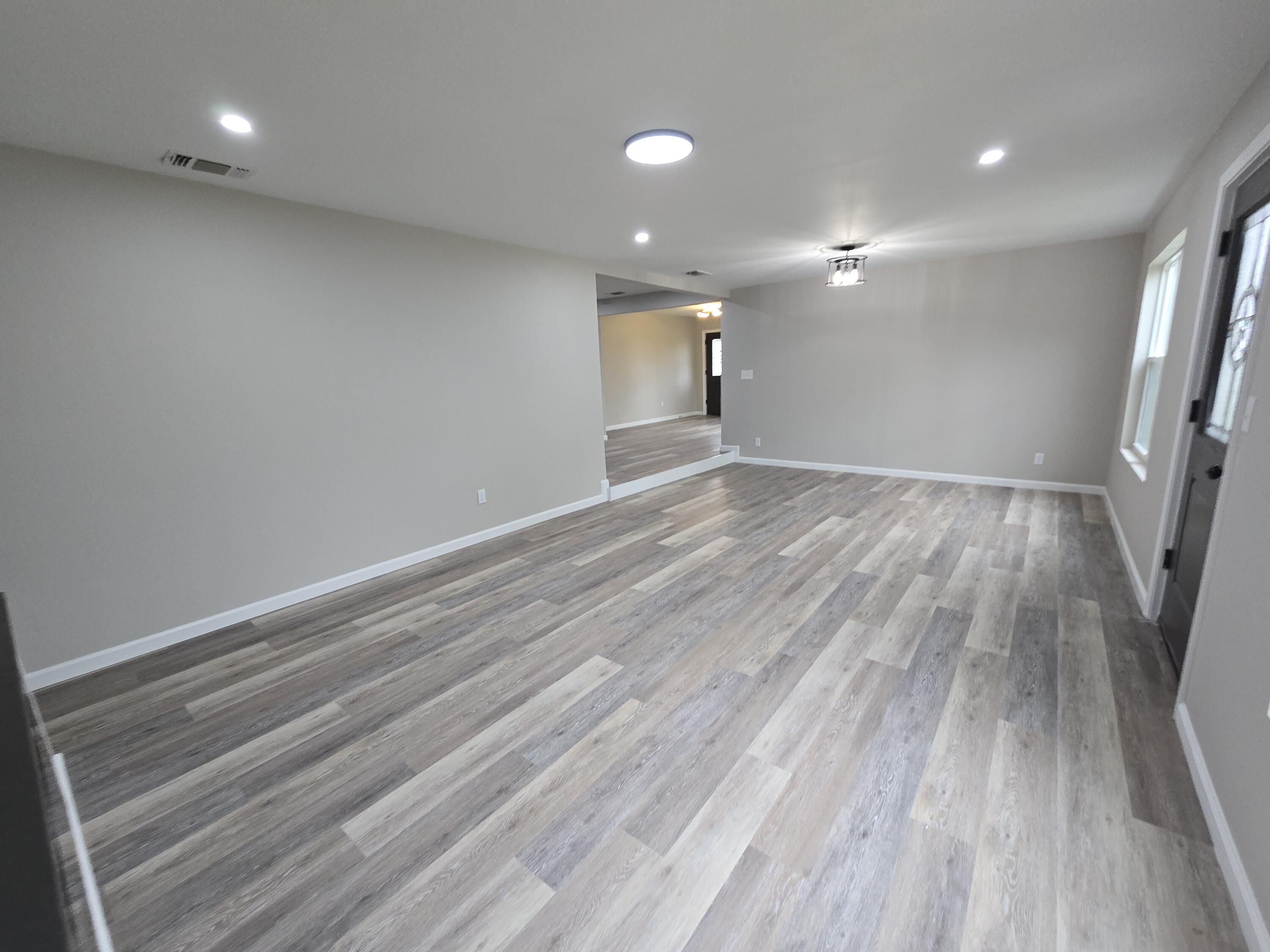2710 Bowie Street Property Photo 8