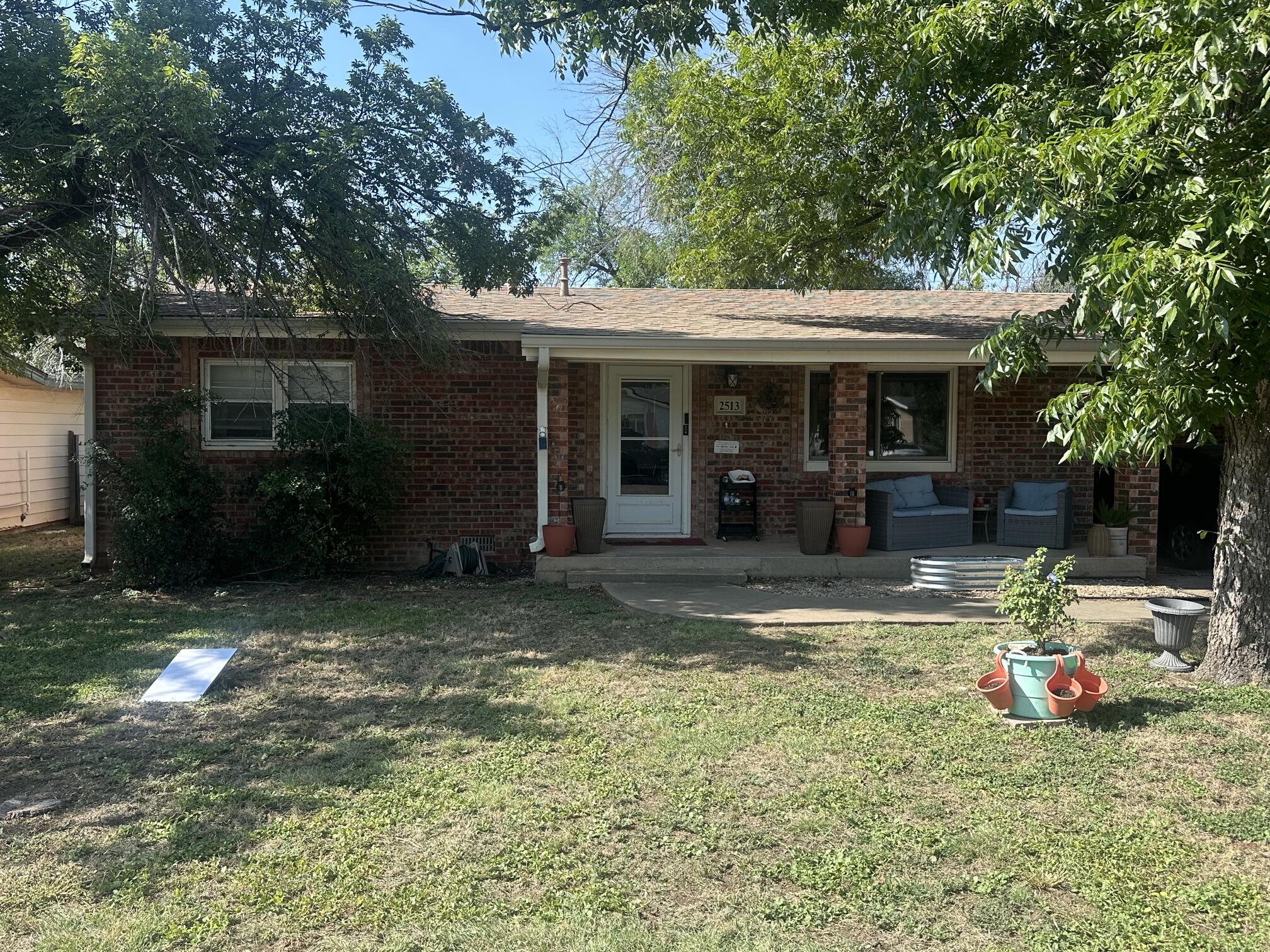 2513 Yale Avenue Property Photo 1