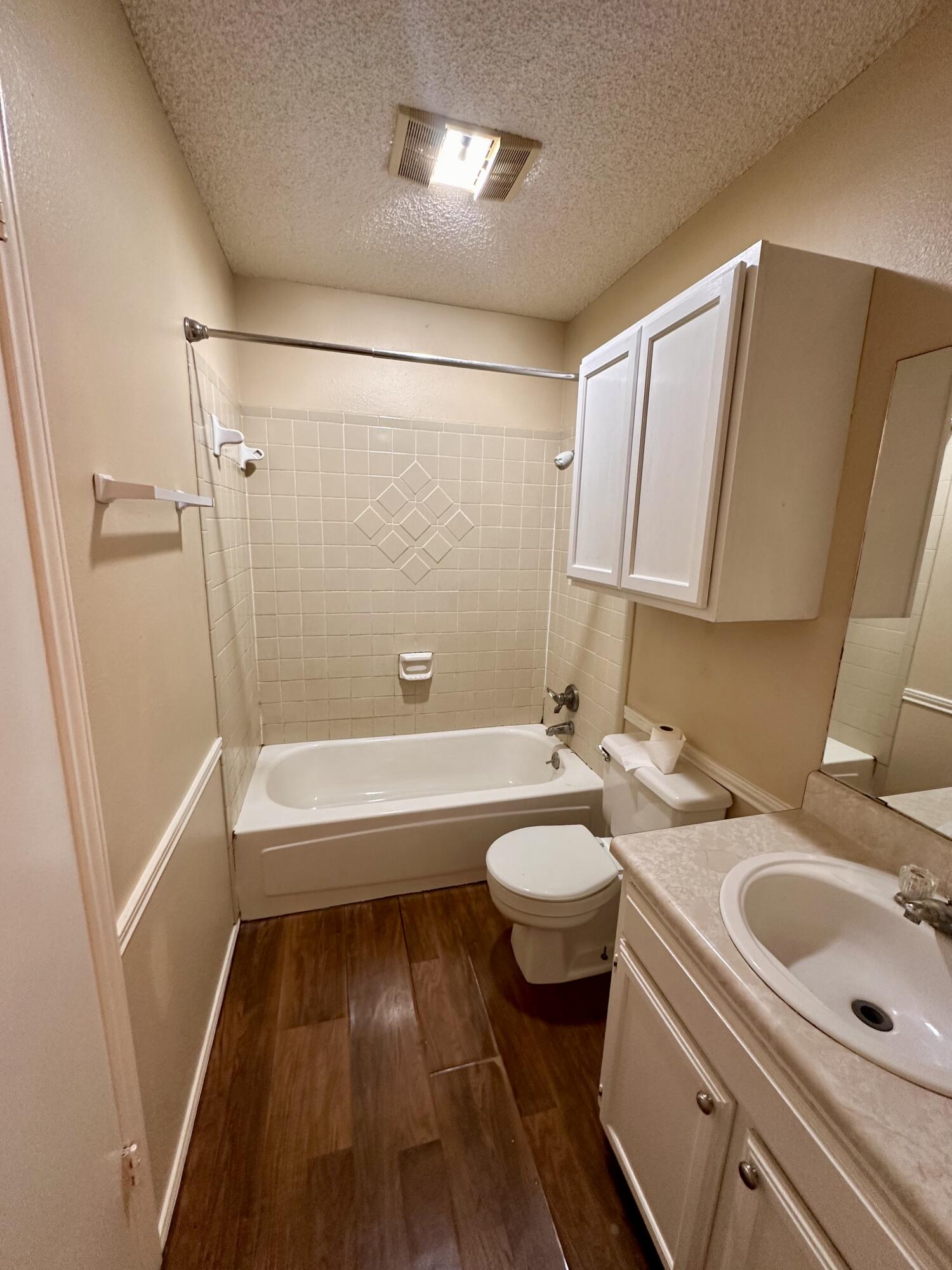 1418 Lindell Court Property Photo 10