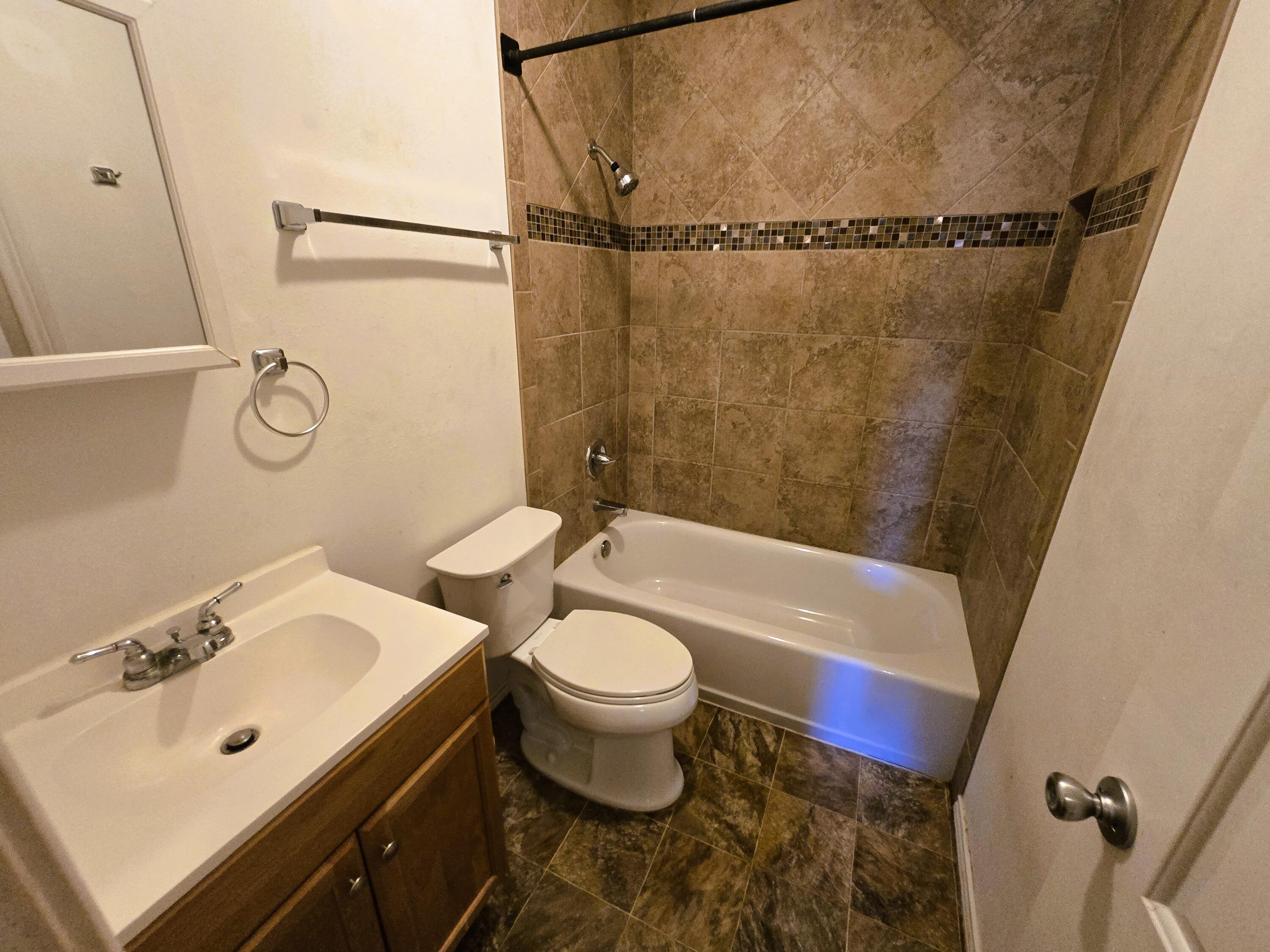 11886 Coleman Street Property Photo 10