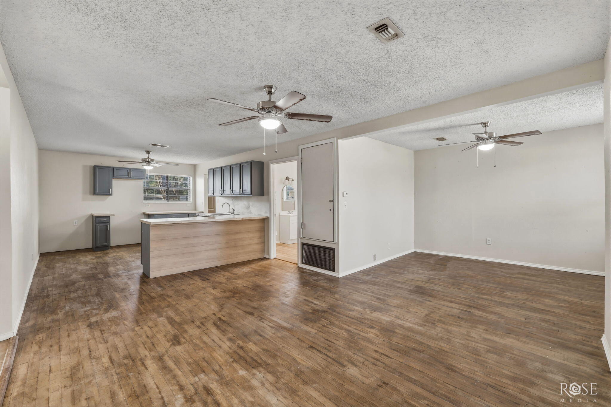 618 Pulliam Street Property Photo 2