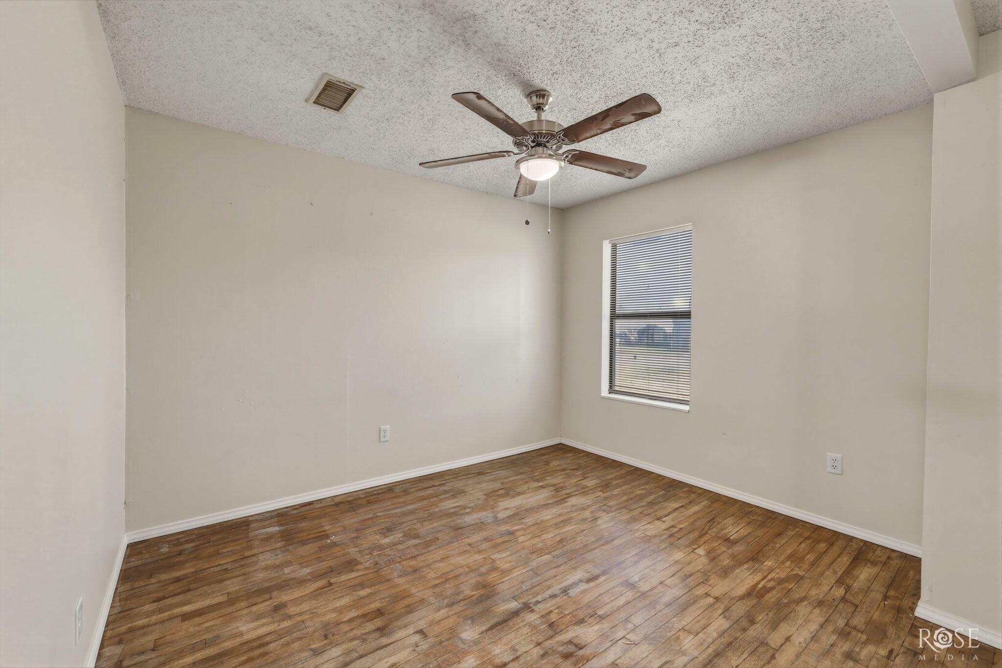 618 Pulliam Street Property Photo 6
