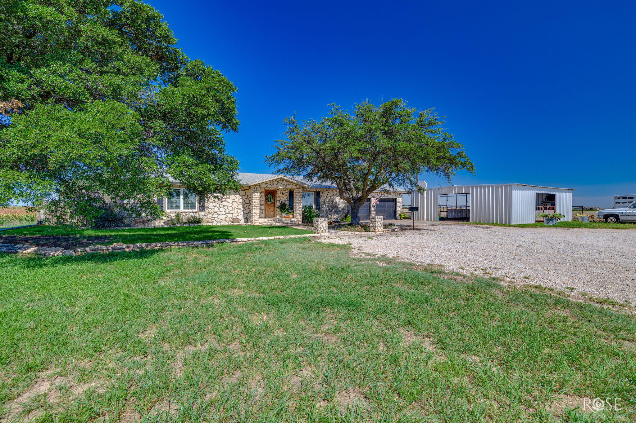 6825 Hawk Avenue Property Photo 3