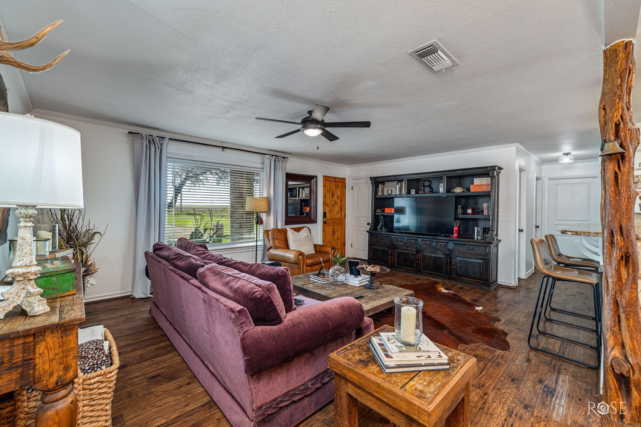 6825 Hawk Avenue Property Photo 8