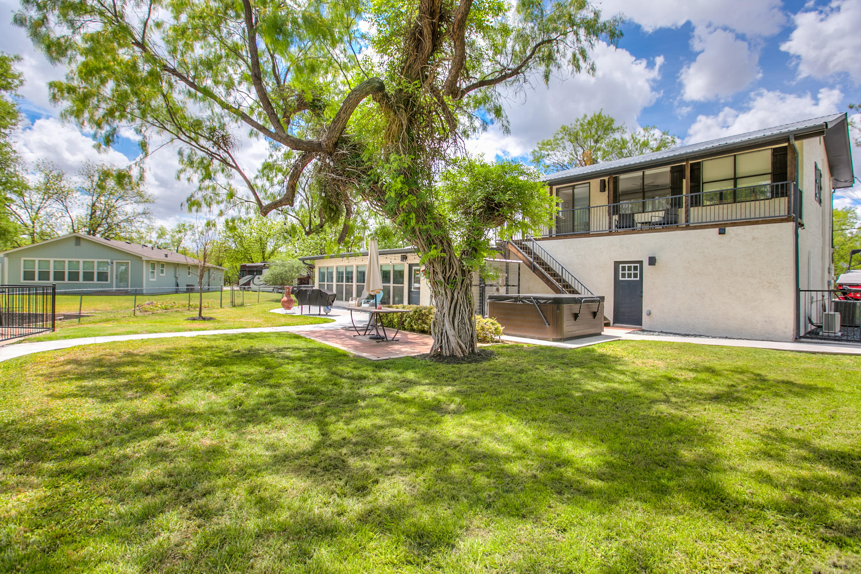 2590 Sleepy Hollow Road Property Photo 42