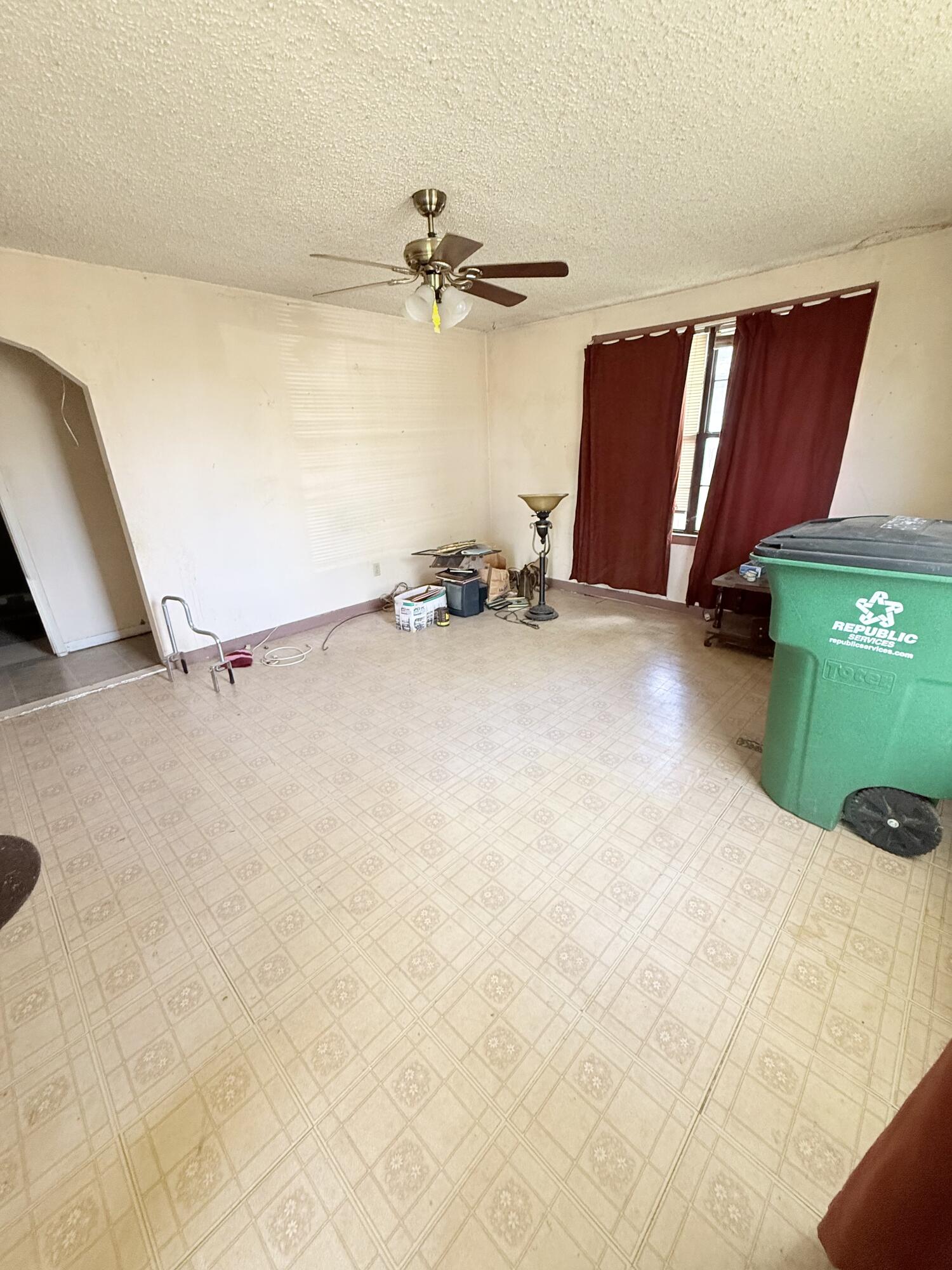 2005 Magnolia Street Property Photo 2