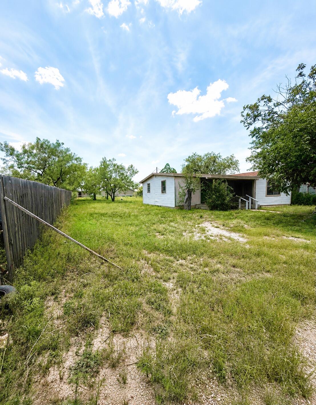 2005 Magnolia Street Property Photo 12
