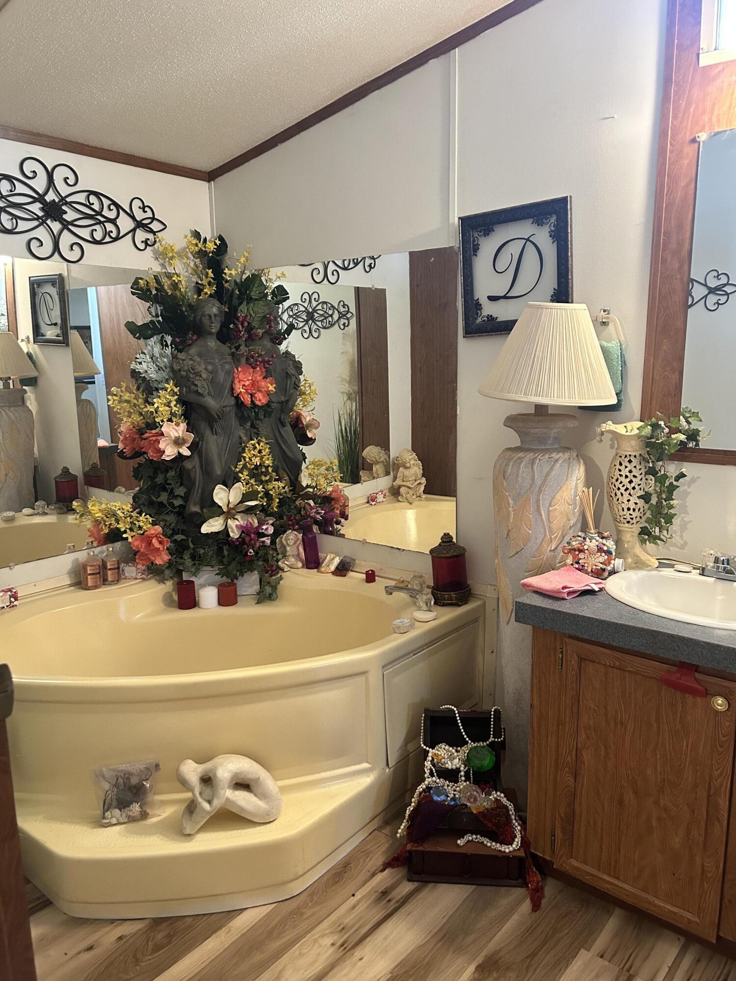 1621 Austin Street Property Photo 8