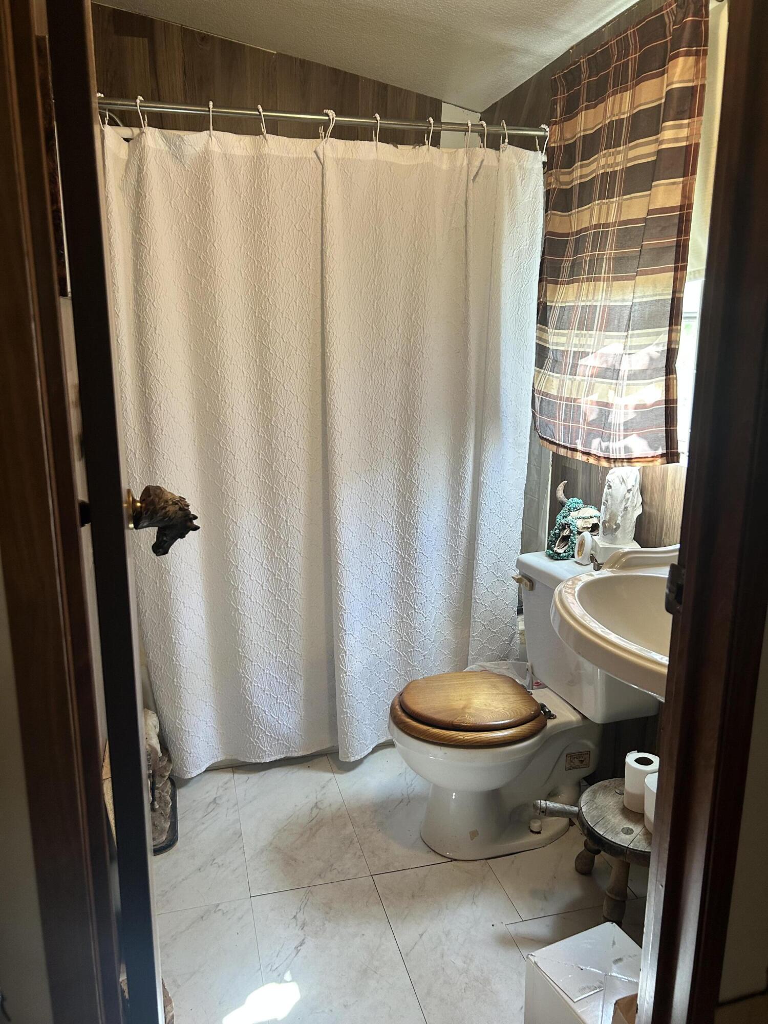 1621 Austin Street Property Photo 12