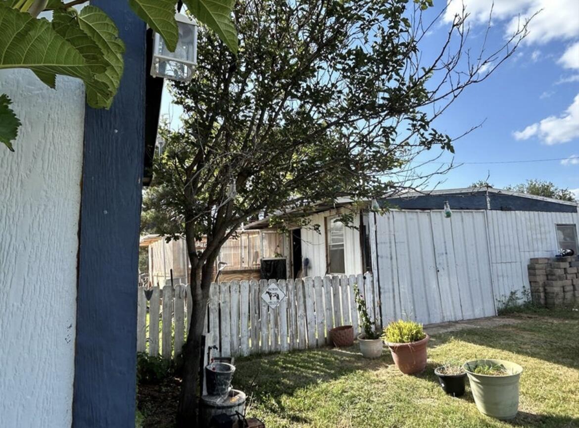 1621 Austin Street Property Photo 15