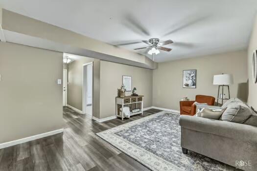 2816 Jomar Street Property Photo 10