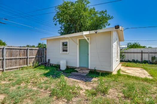 2816 Jomar Street Property Photo 31