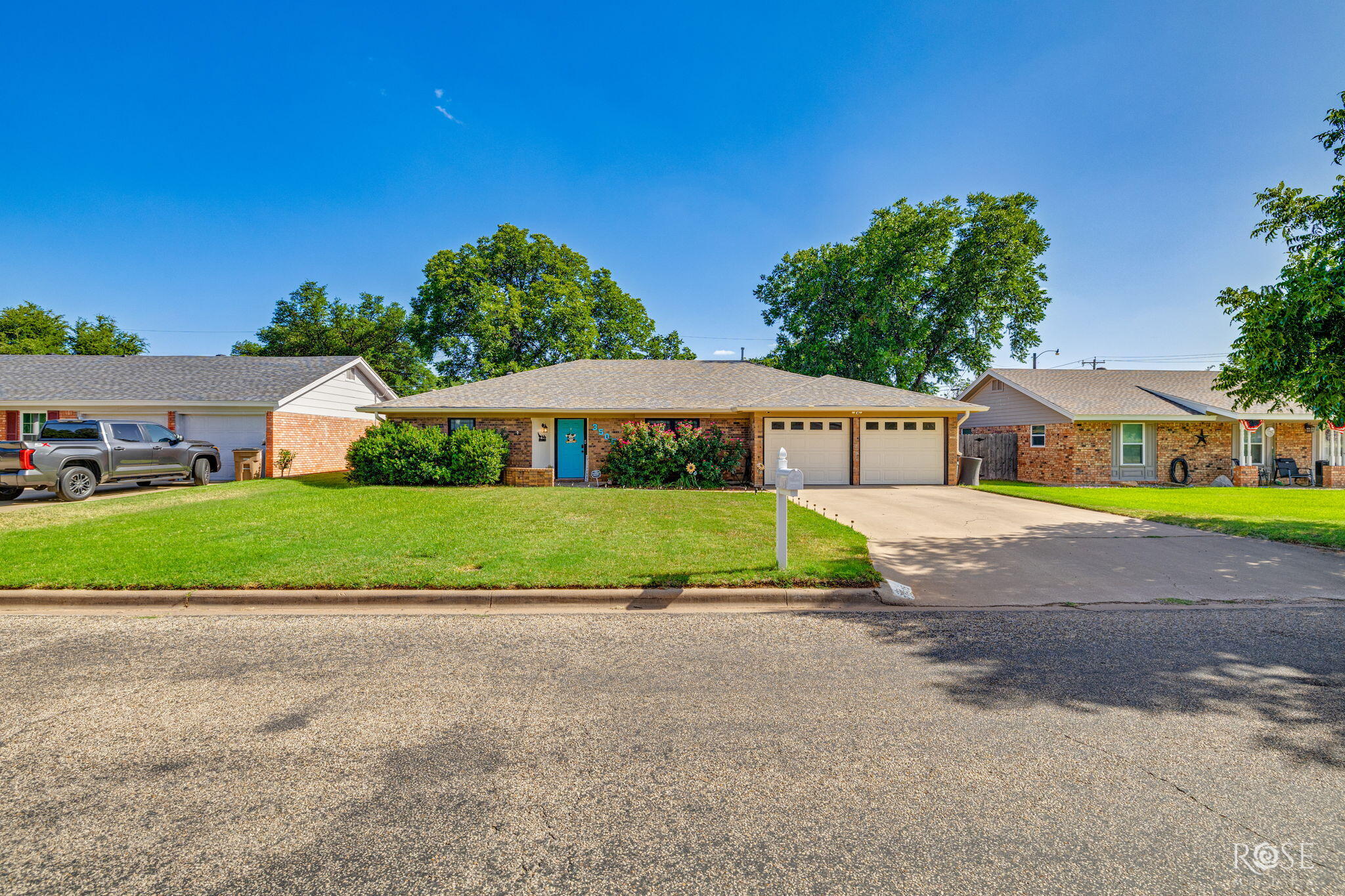 3505 Westover Terrace Property Photo 4