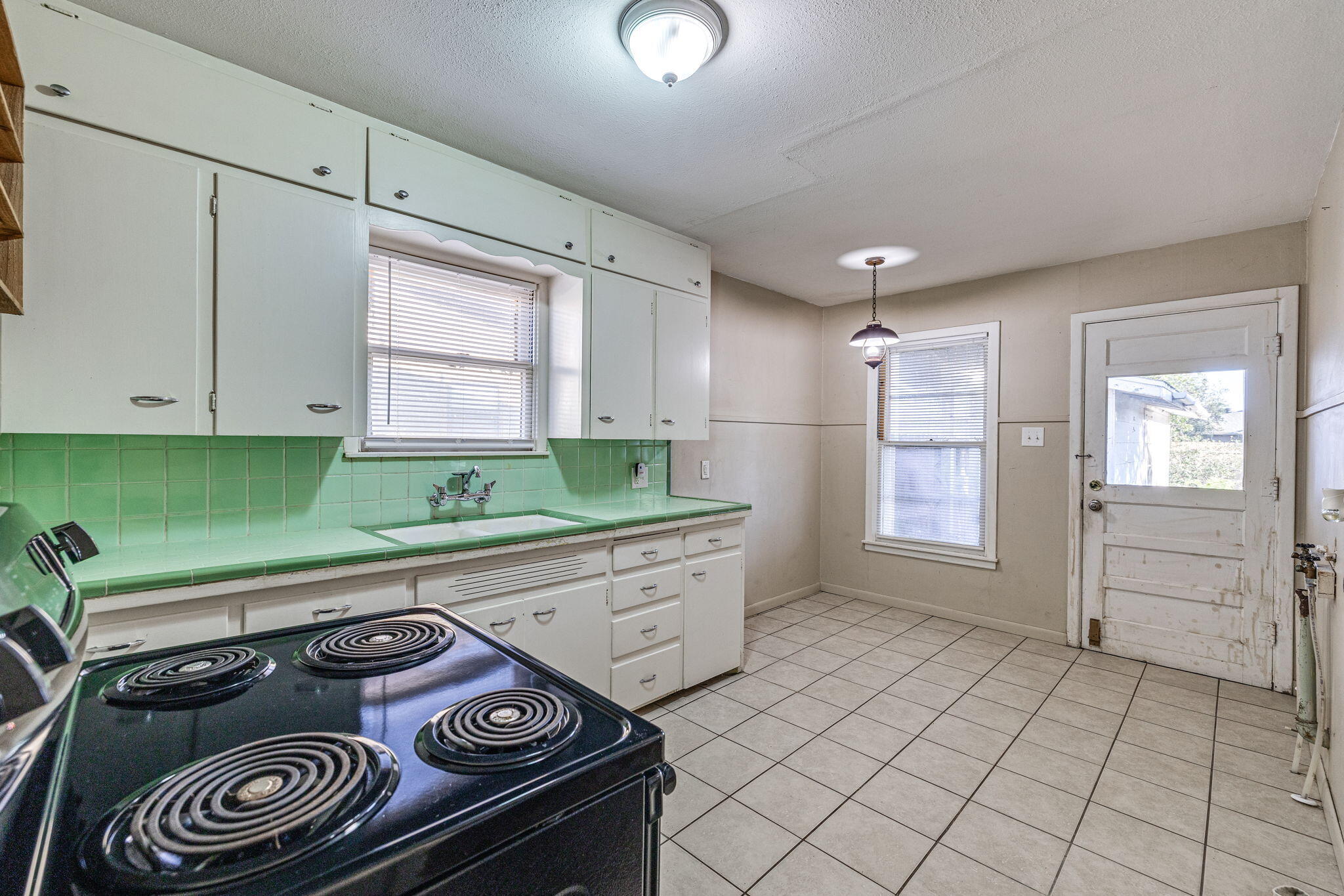 2016 San Antonio Street Property Photo 10