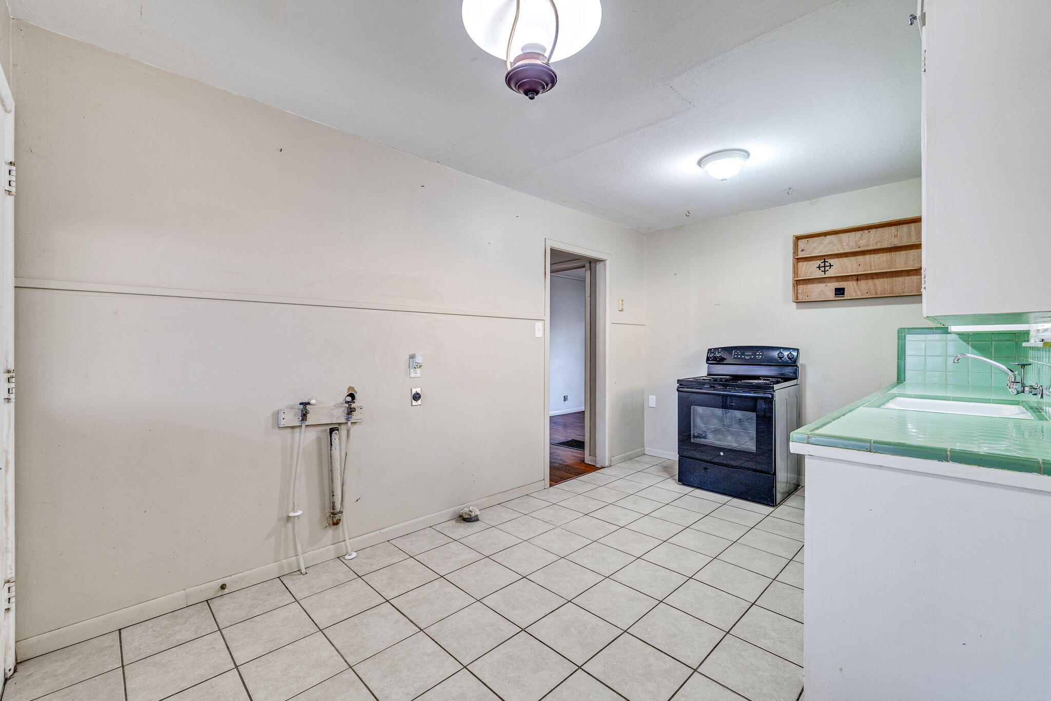 2016 San Antonio Street Property Photo 13
