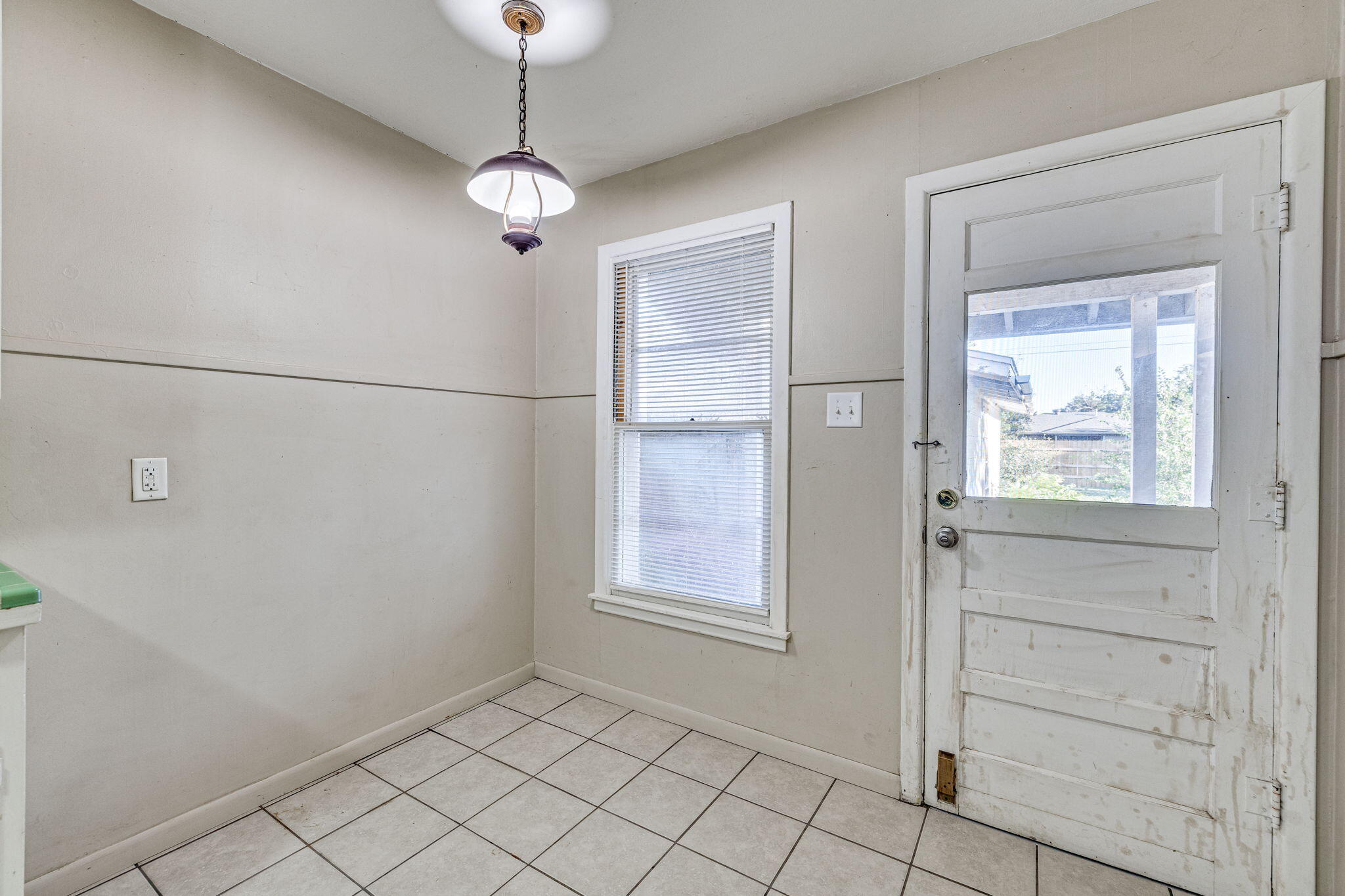 2016 San Antonio Street Property Photo 14