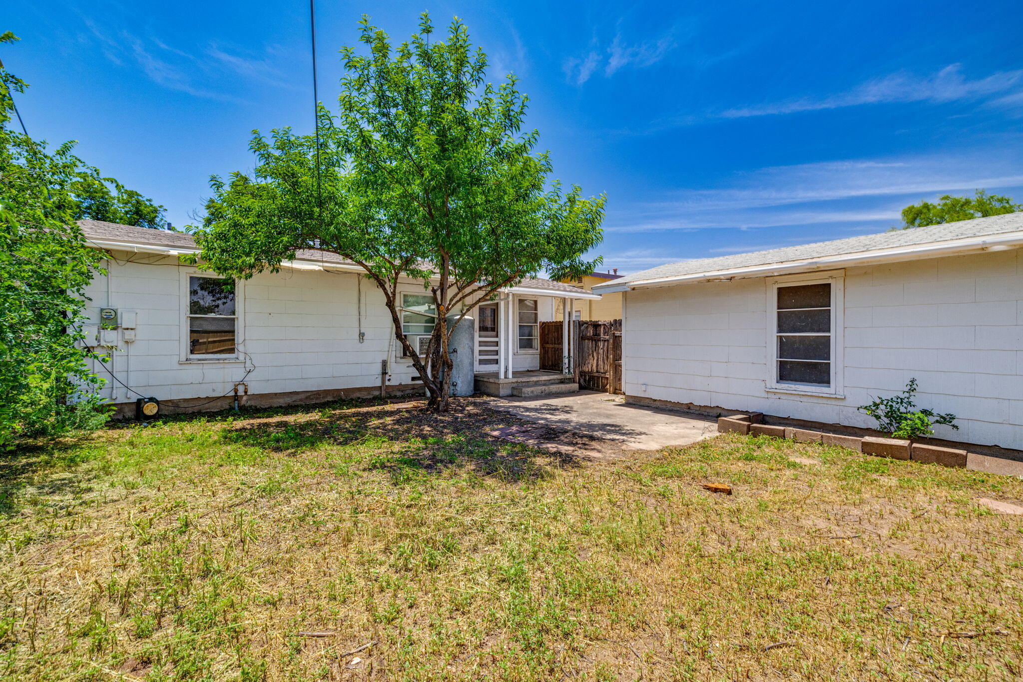 2016 San Antonio Street Property Photo 23