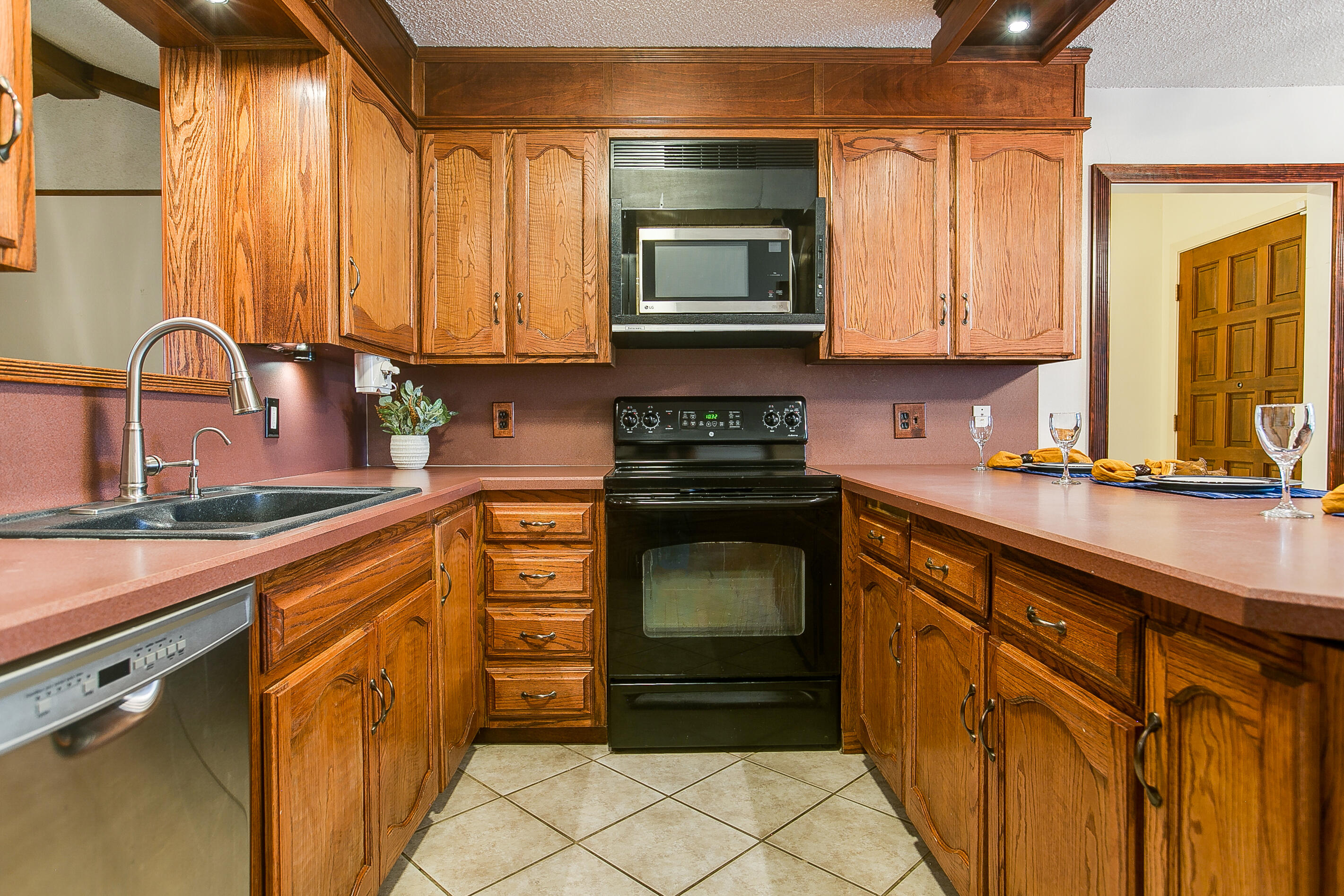 1206 Gregory Drive Property Photo 14