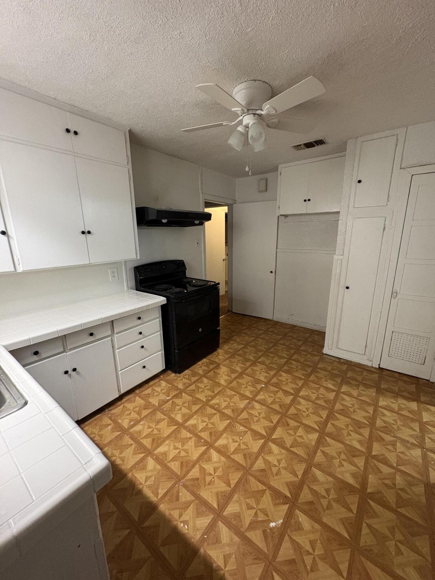 824 Wichita Avenue Property Photo 11