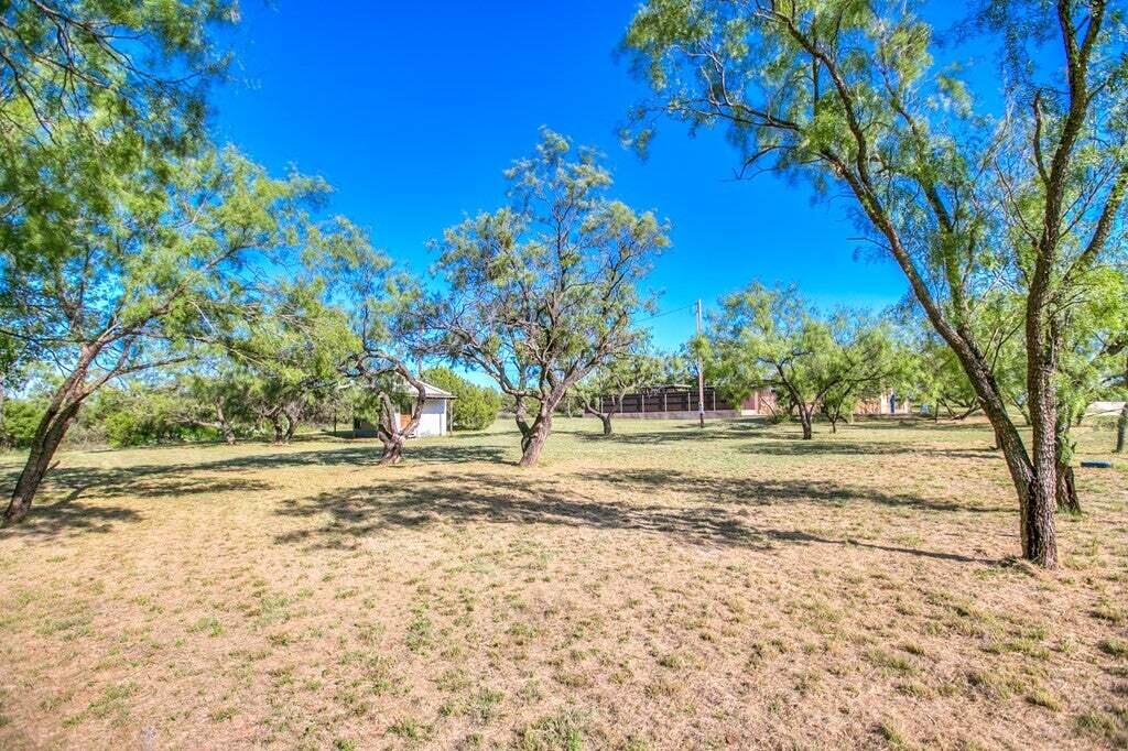 503 Driftwood Drive Property Photo 4