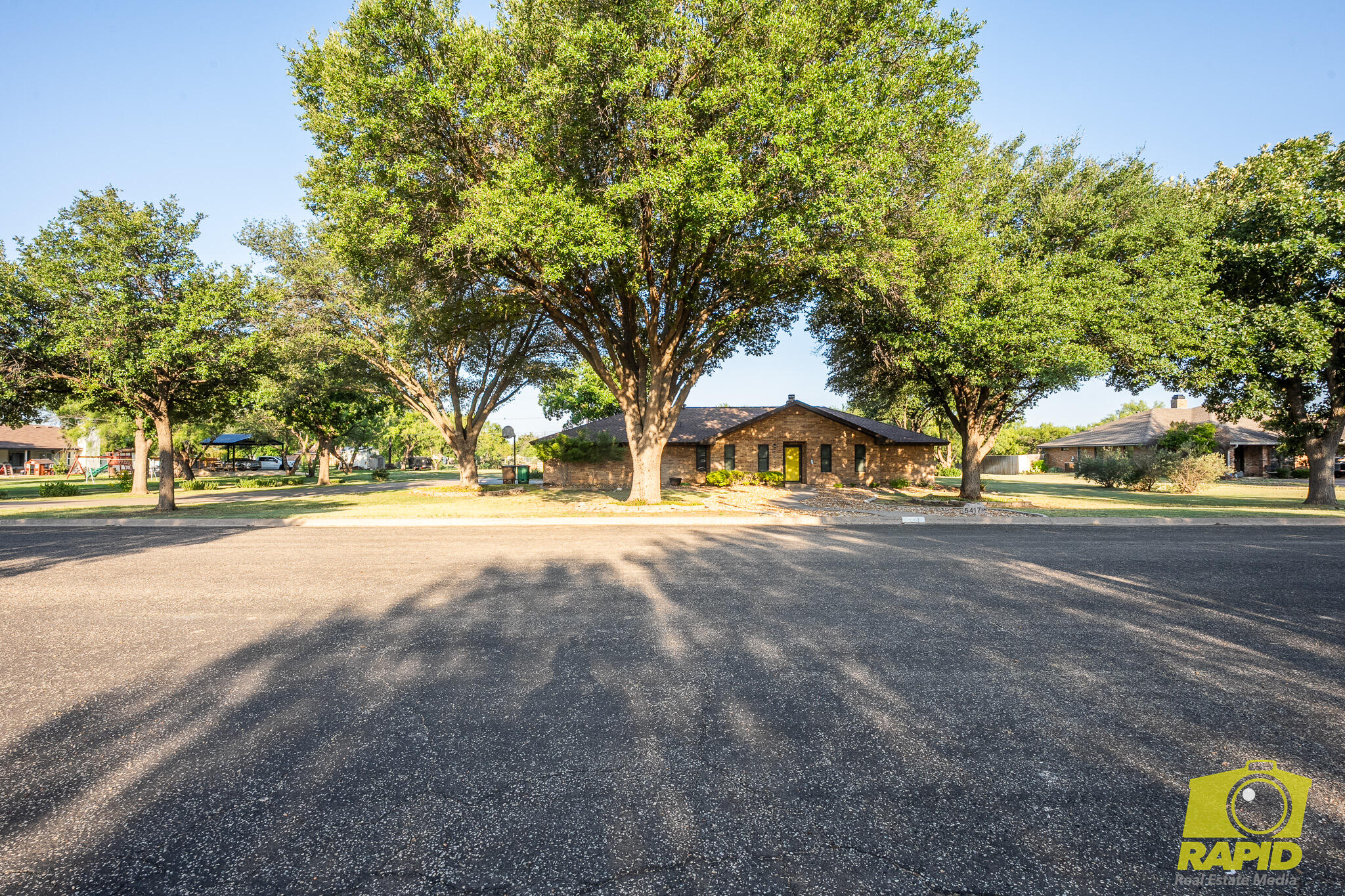 5417 Briarwood Circle Property Photo 3