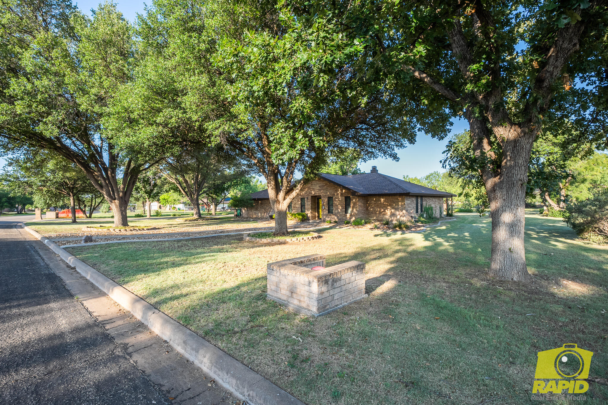 5417 Briarwood Circle Property Photo 5