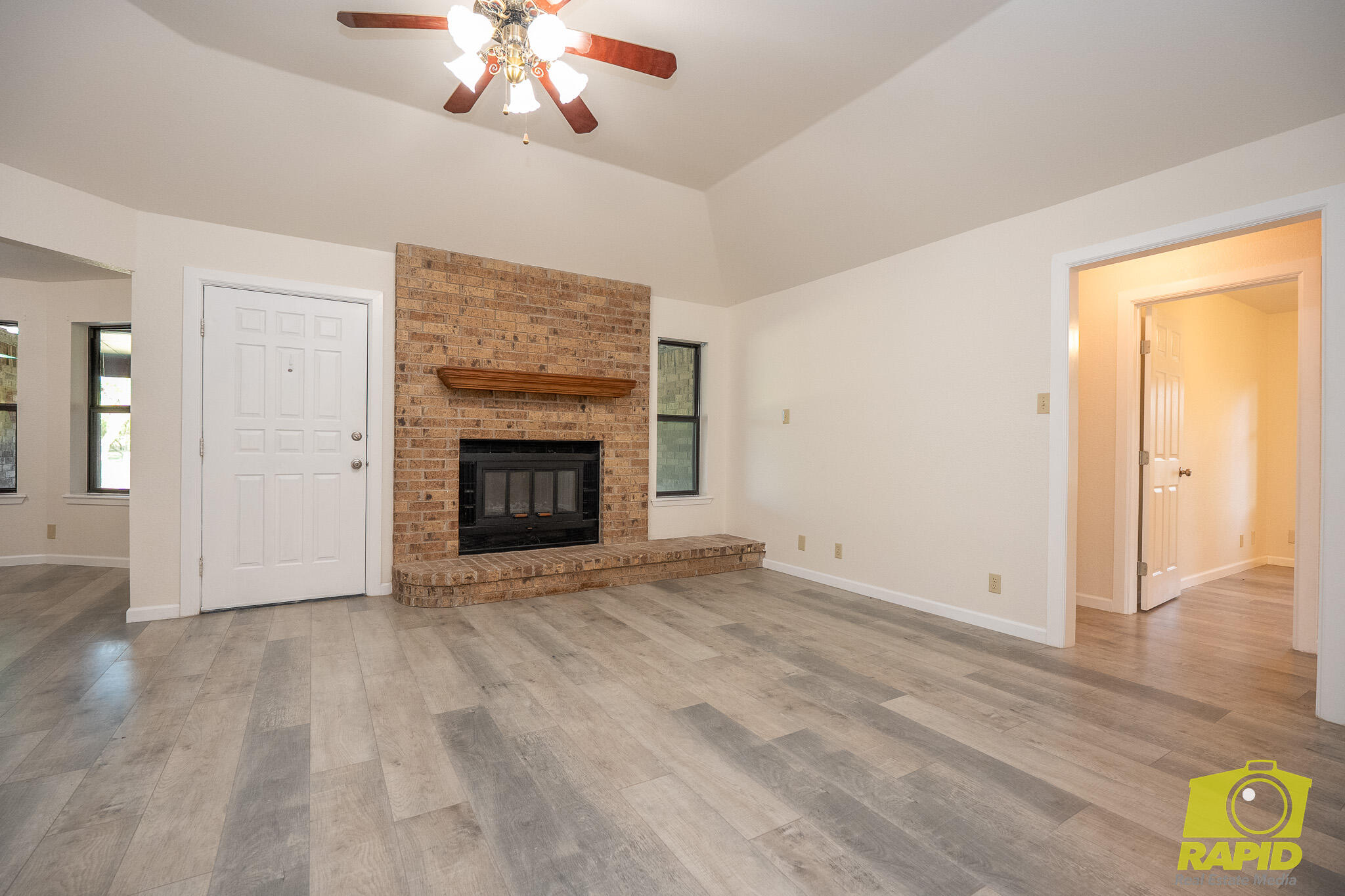 5417 Briarwood Circle Property Photo 9