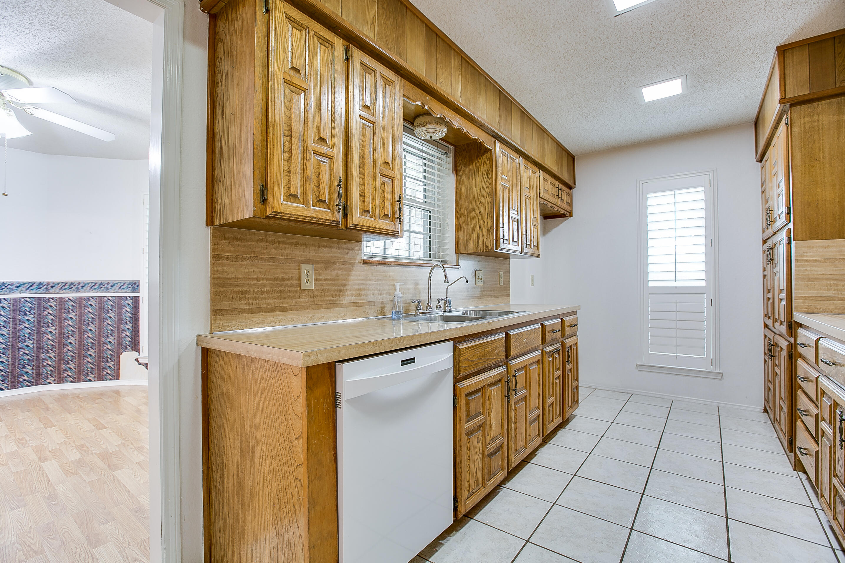 3716 Inglewood Drive Property Photo 11
