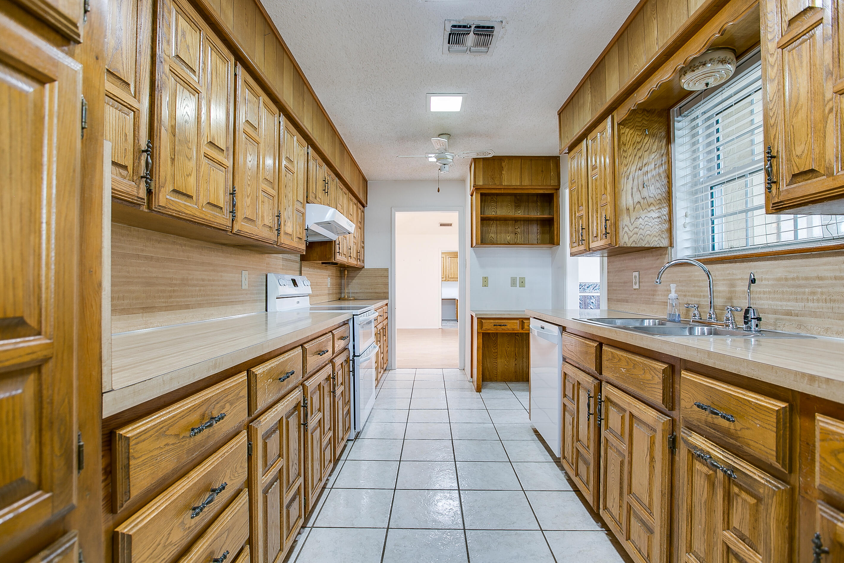 3716 Inglewood Drive Property Photo 13