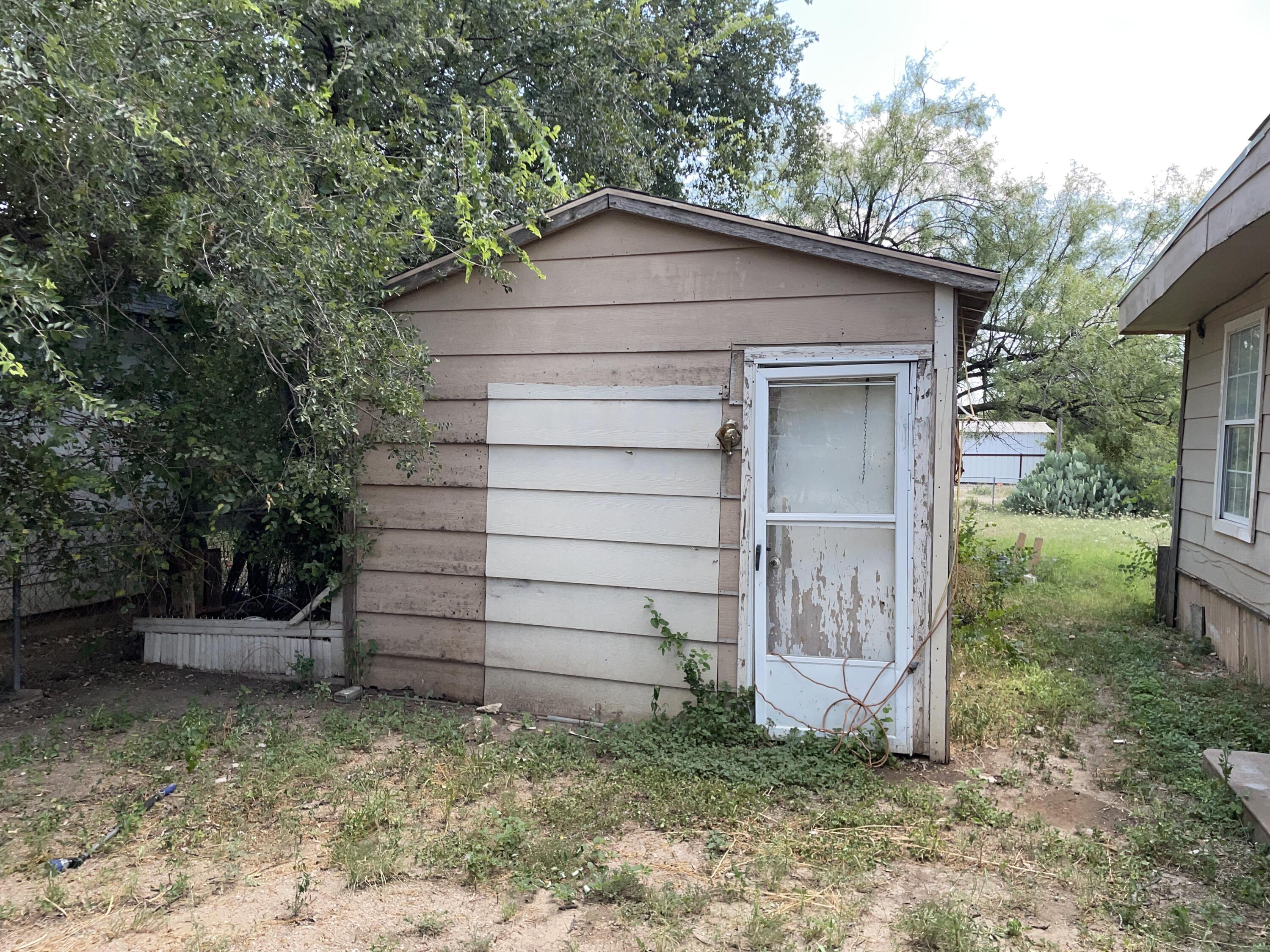705 Veck Street Property Photo 11